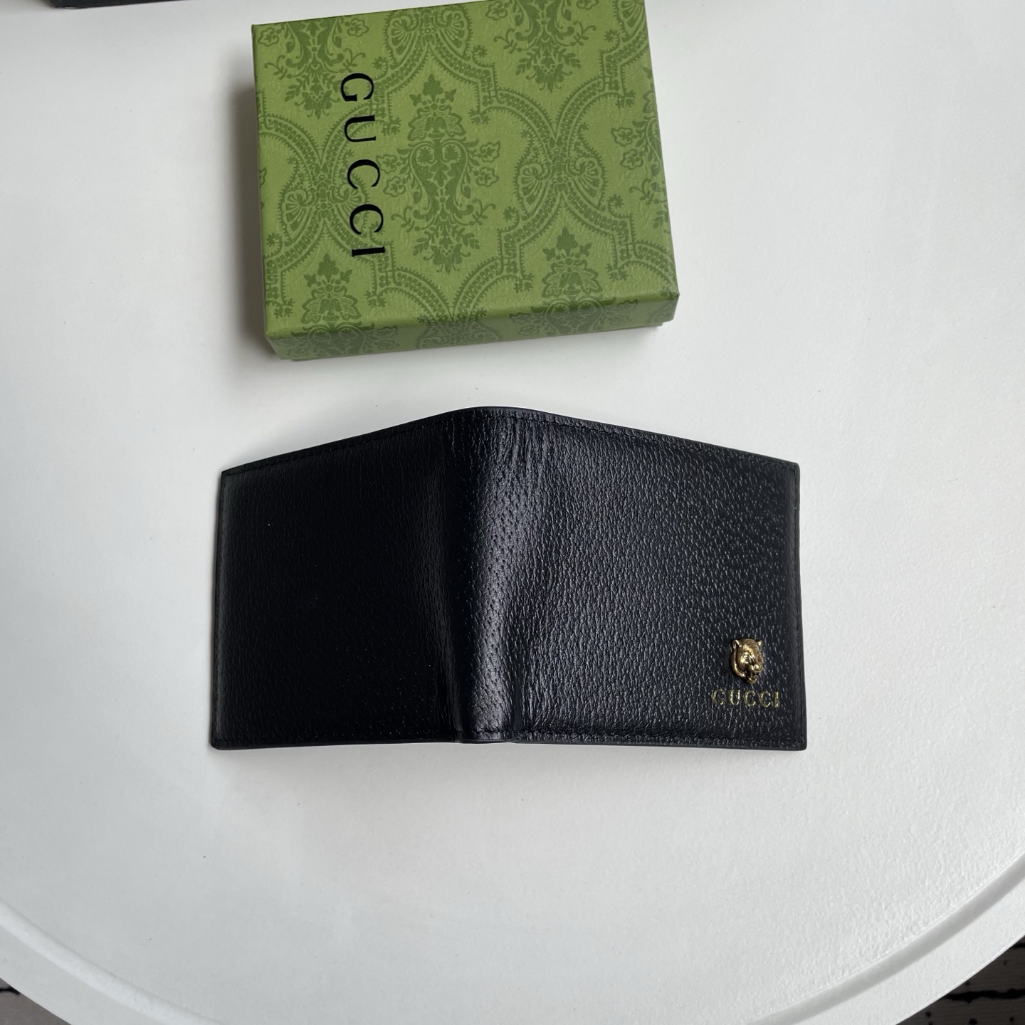 Gucci 一比一 貓頭金屬標誌荔枝紋男士短夾 黑色| 10 Gucci 一比一 貓頭金屬標誌荔枝紋男士短夾 黑色