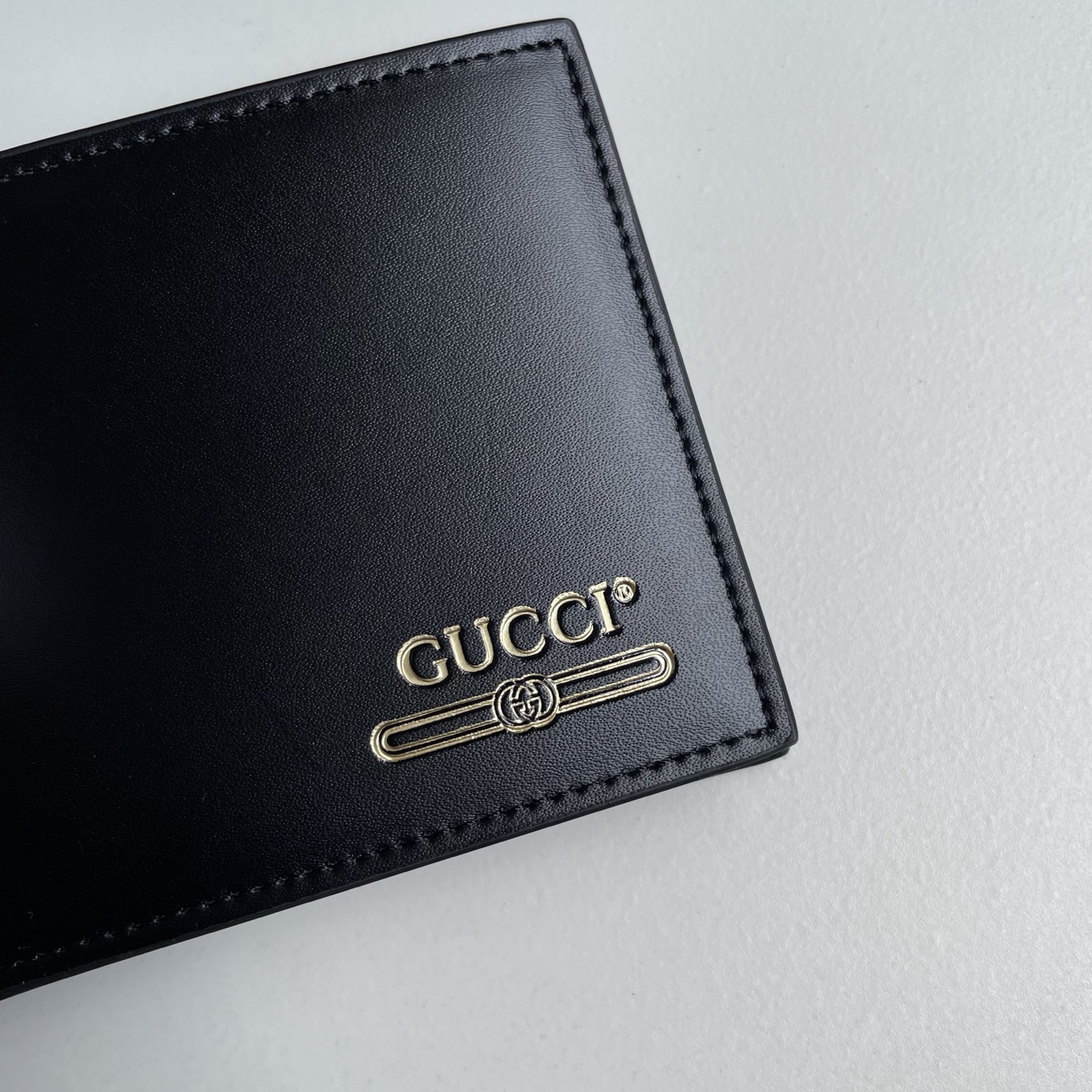 Gucci A貨 金色GUCCI Horsebit標誌皮革男士短夾 黑色| 13 Gucci A貨 金色GUCCI Horsebit標誌皮革男士短夾 黑色