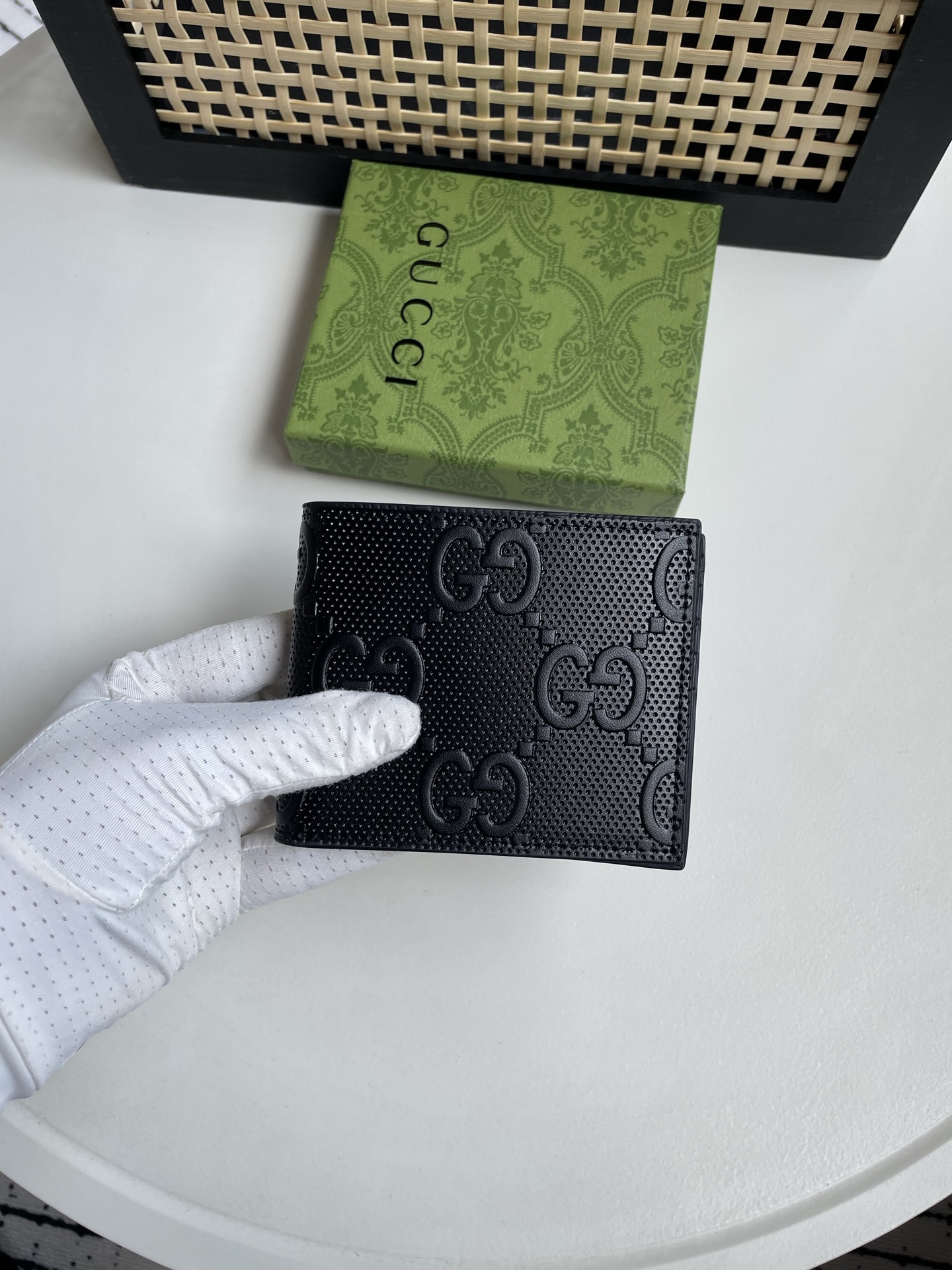 Gucci 原單古馳男士短夾 黑色大號 GG 壓紋皮革對折錢包| 11 Gucci 原單古馳男士短夾 黑色大號 GG 壓紋皮革對折錢包