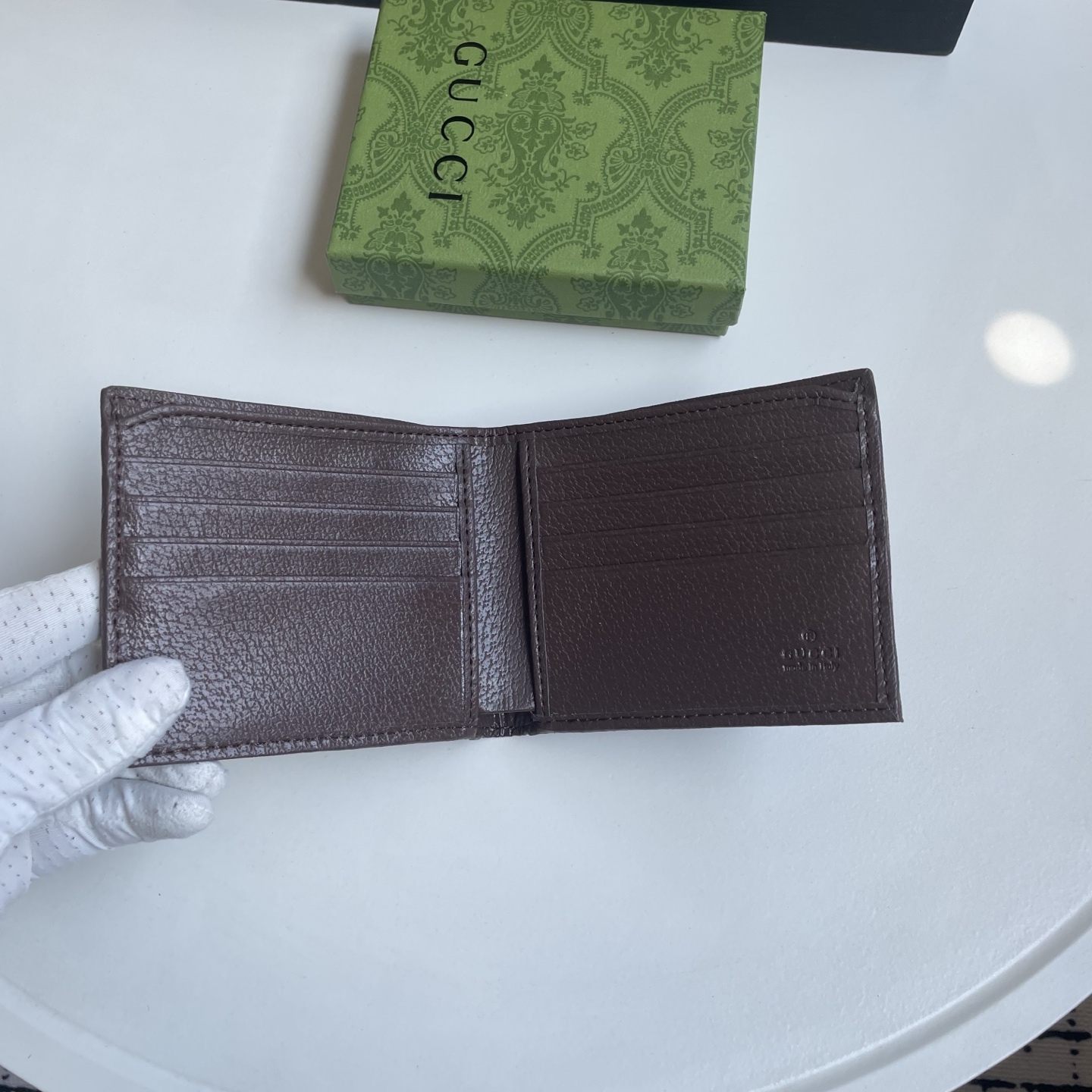 Gucci 高仿 古馳男士錢包 棕色卡通星空印花 GG 圓標對折短夾| 7 Gucci 高仿 古馳男士錢包 棕色卡通星空印花 GG 圓標對折短夾