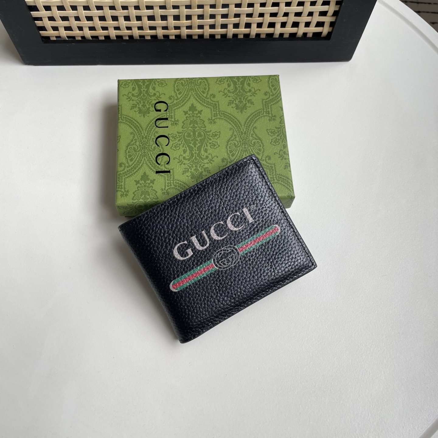 Gucci 原單 古馳男士錢包 黑色粒面皮革 GUCCI Logo 印花短夾