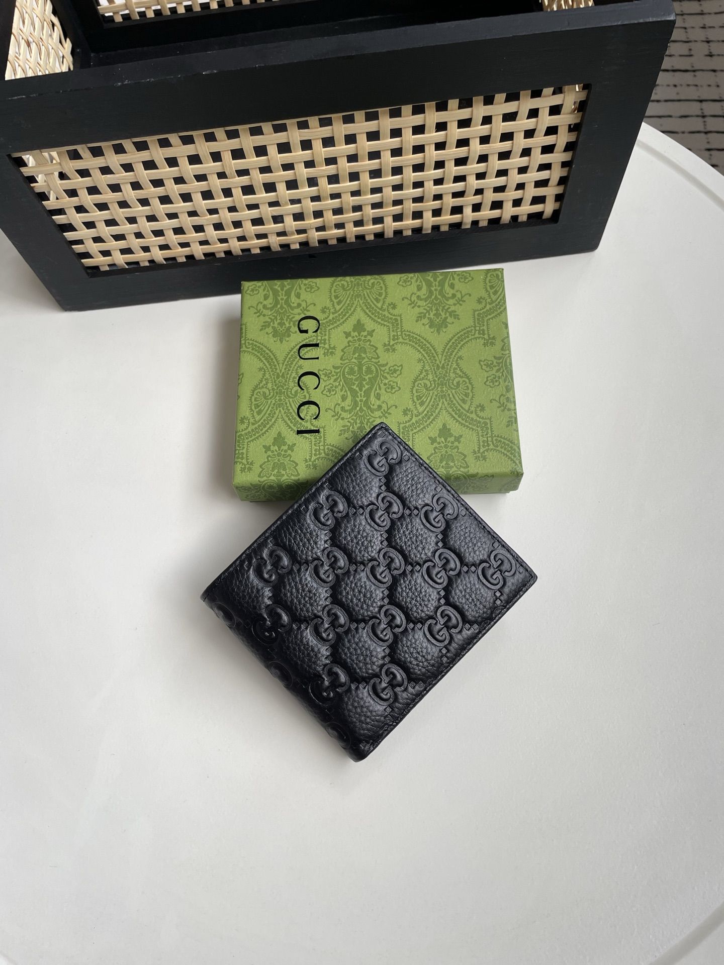 Gucci 高仿 古馳男士錢包 黑色粒面皮革滿版 GG 壓紋對折短夾
