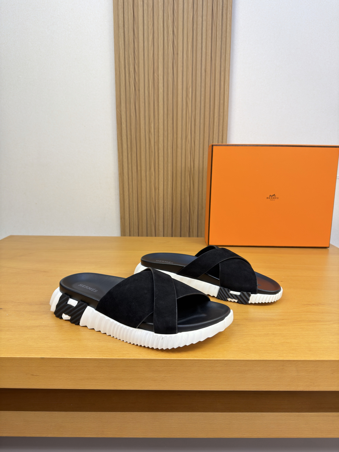Hermès 高仿 男女款麂皮交叉厚底涼拖 休閒百搭