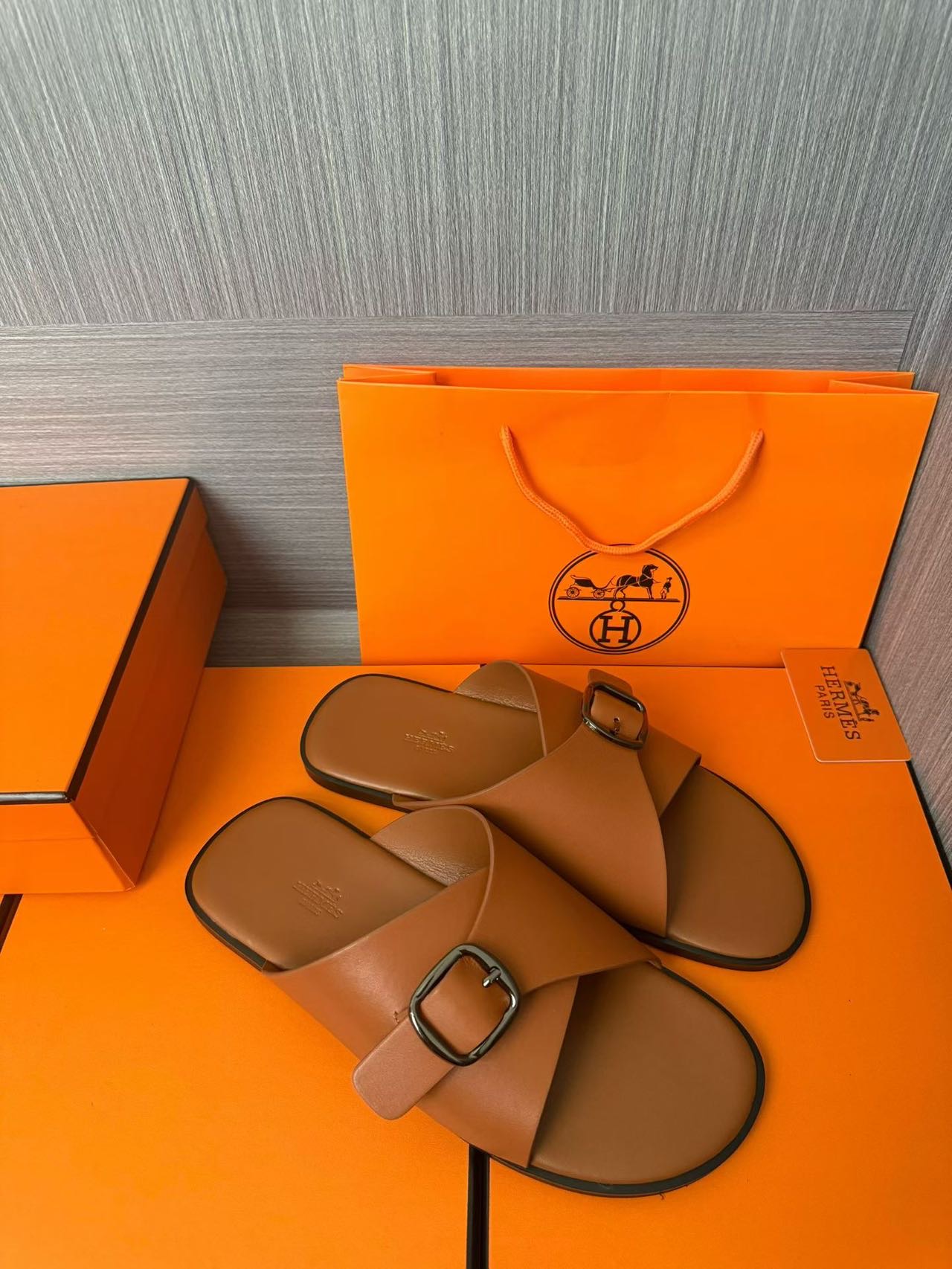 Hermès A貨 男女款扣帶交叉皮革涼拖 焦糖暖色