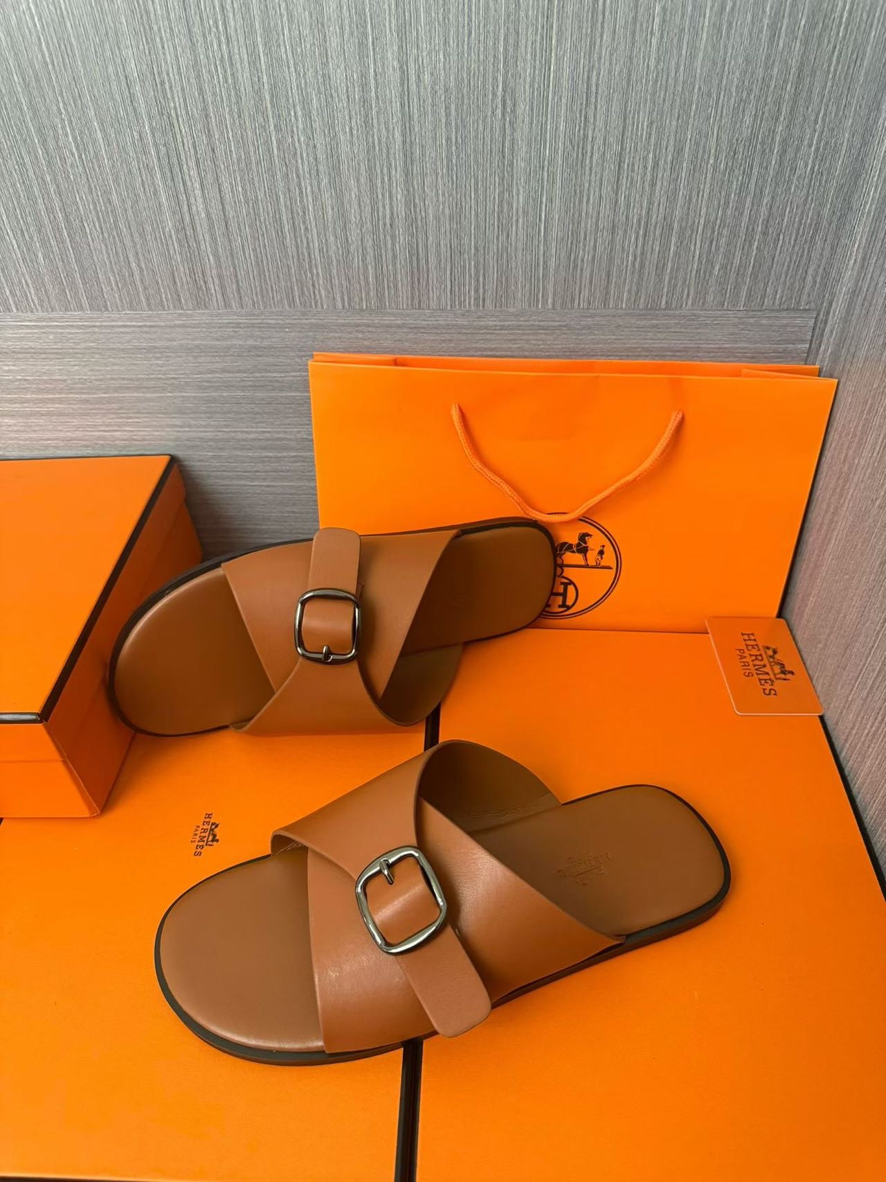 Hermès A貨 男女款扣帶交叉皮革涼拖 焦糖暖色
