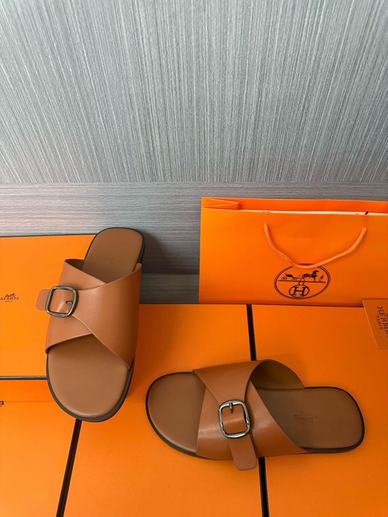 Hermès A貨 男女款扣帶交叉皮革涼拖 焦糖暖色