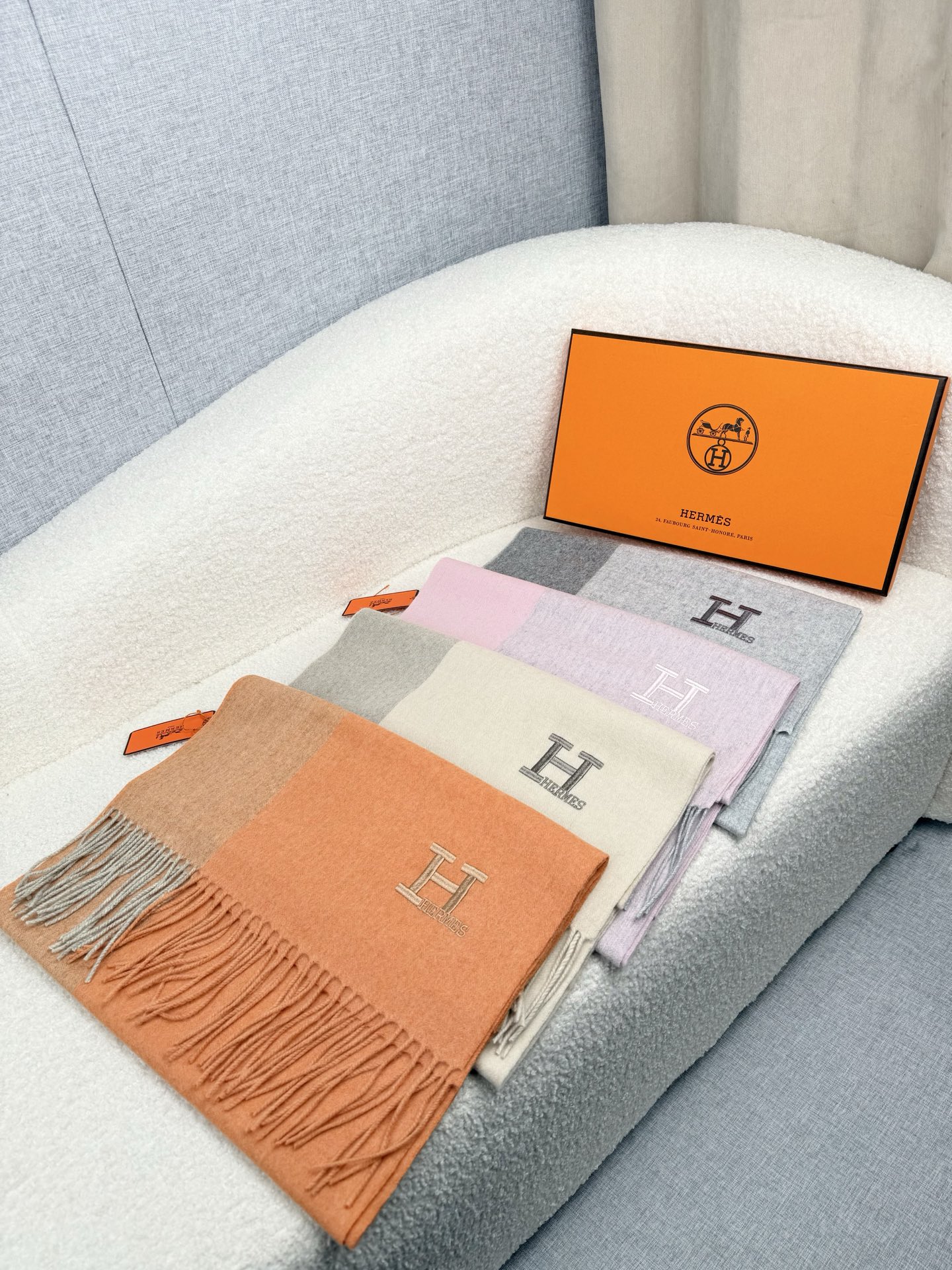 Hermès 原單圍巾 米白灰拼色羊絨披肩 經典百搭款