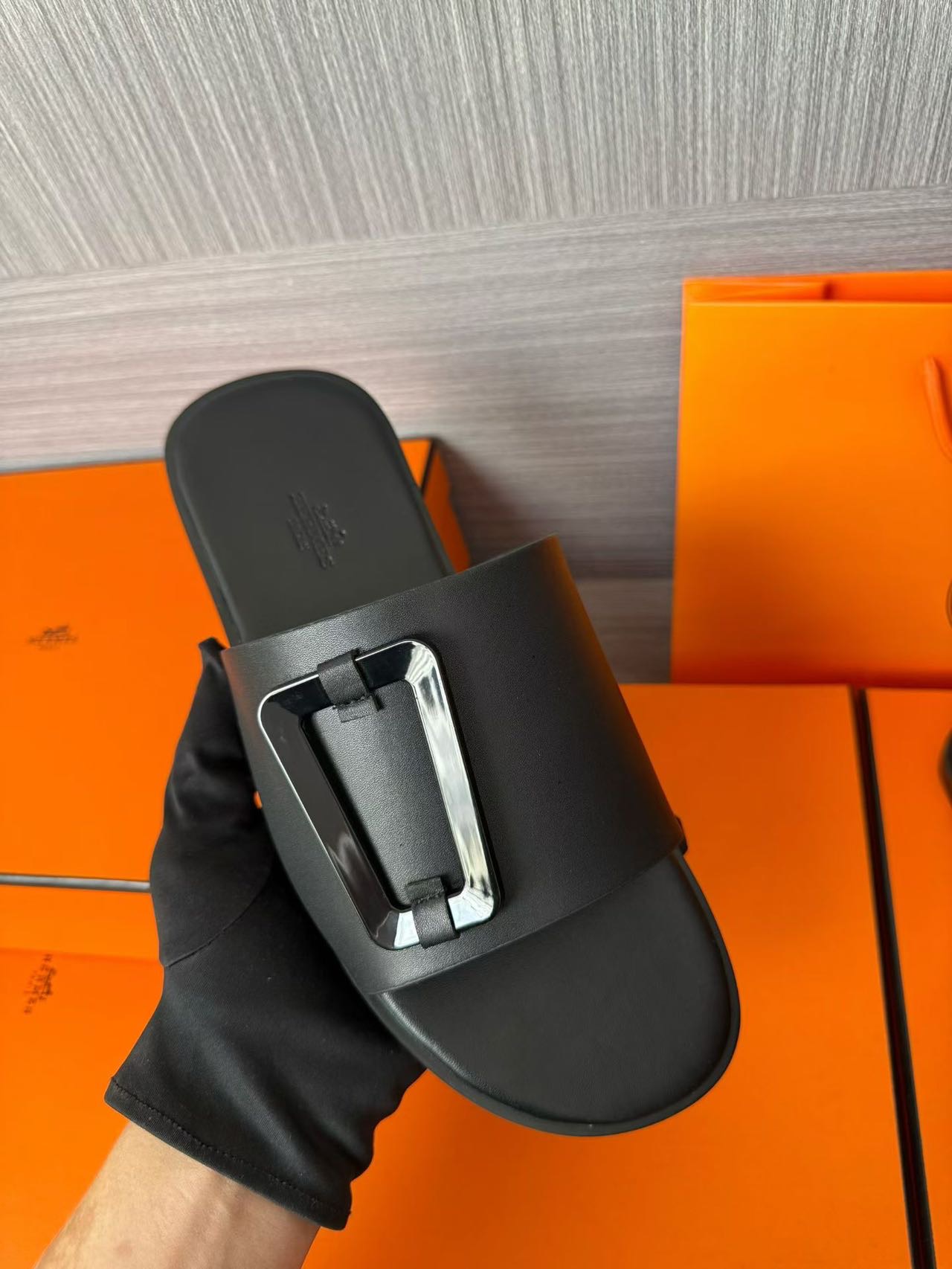 Hermès 爱马仕 高仿 H扣简约凉拖 男士真皮舒适拖鞋| 8 Hermès 爱马仕 高仿 H扣简约凉拖 男士真皮舒适拖鞋