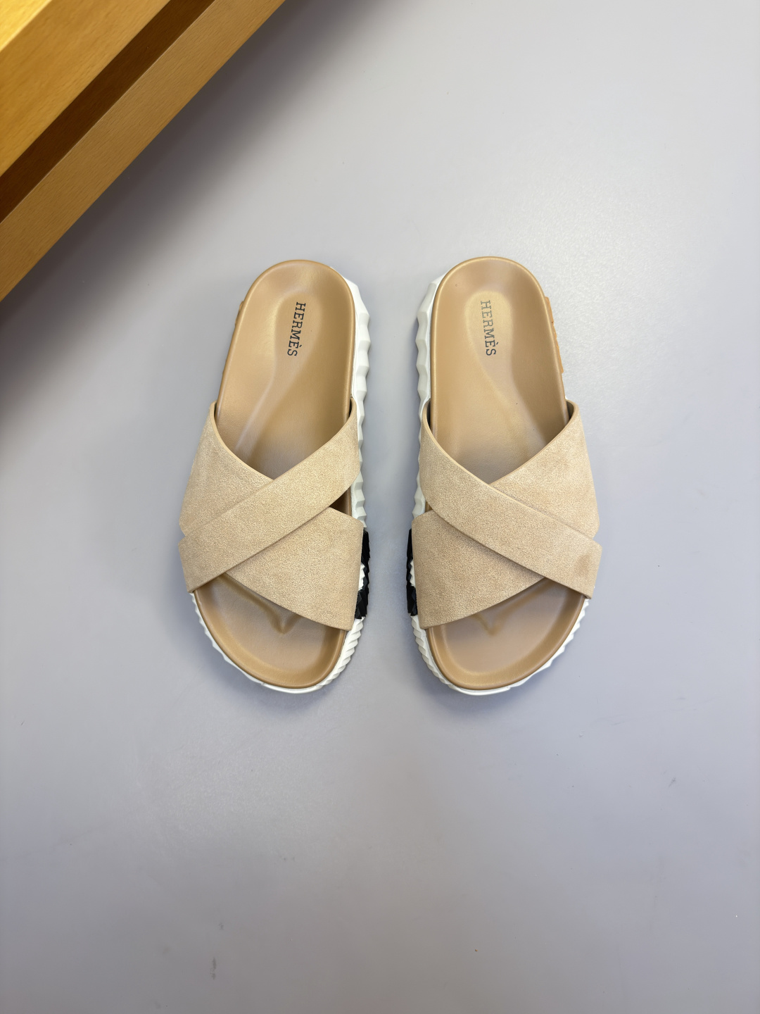 Hermès 爱马仕 高仿 米色交叉凉拖 男士简约百搭拖鞋