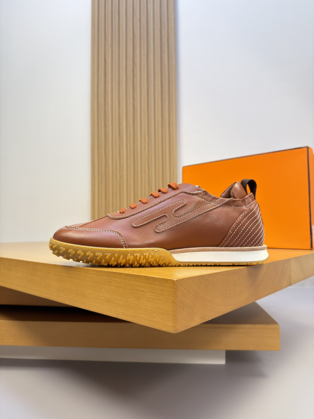 Hermès 一比一 男女款 Bouncing 小牛皮運動鞋 焦糖縫線| 11 Hermès 一比一 男女款 Bouncing 小牛皮運動鞋 焦糖縫線