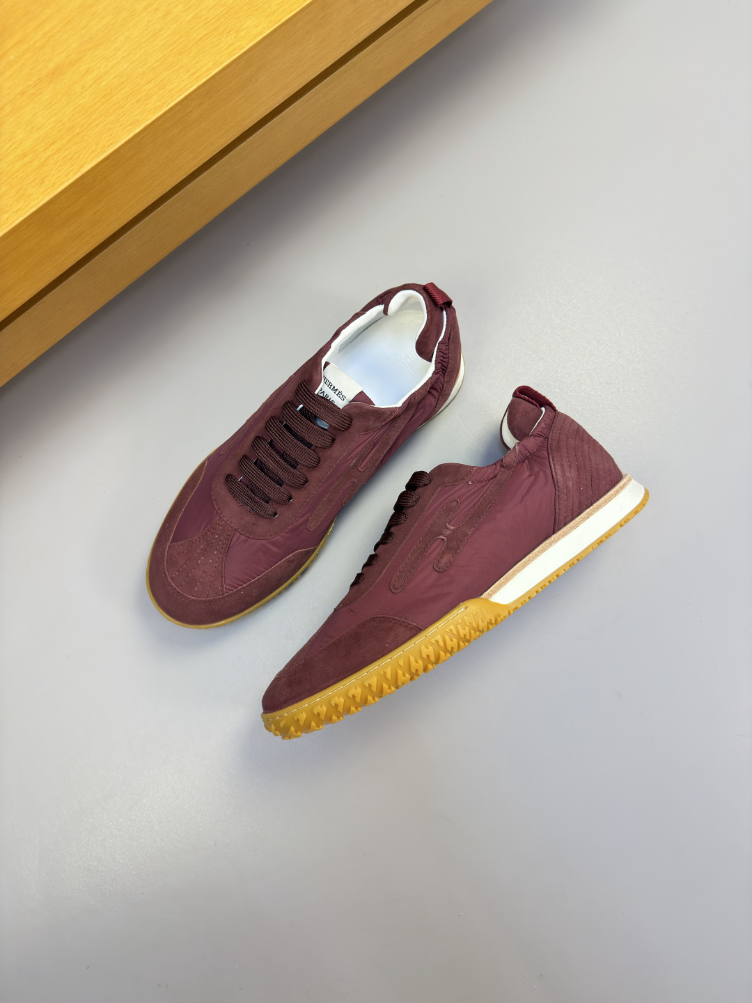 Hermès A貨 男女款 Bouncing 酒紅運動鞋 復古質感| 13 Hermès A貨 男女款 Bouncing 酒紅運動鞋 復古質感