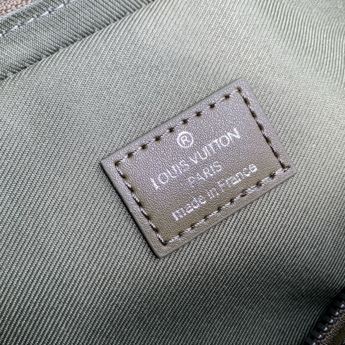 LV 復刻老花郵差包 灰色經典單肩斜挎包 潮流款| 8 LV 復刻老花郵差包 灰色經典單肩斜挎包 潮流款