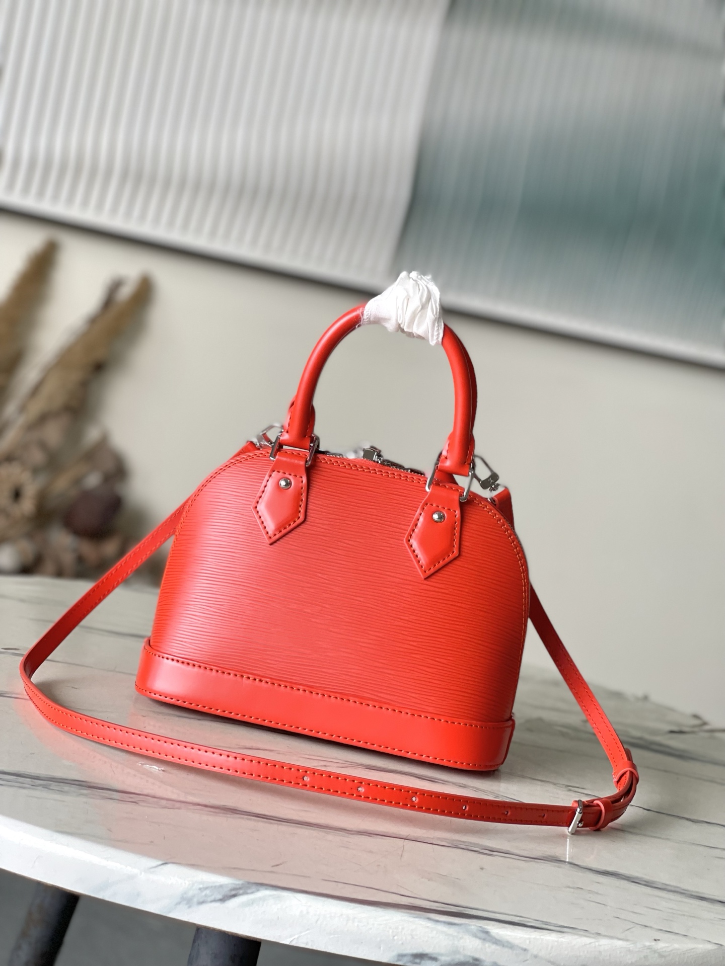 LV 一比一 Alma BB Epi 水波紋紅色手提包 迷你斜背女包| 13 LV 一比一 Alma BB Epi 水波紋紅色手提包 迷你斜背女包