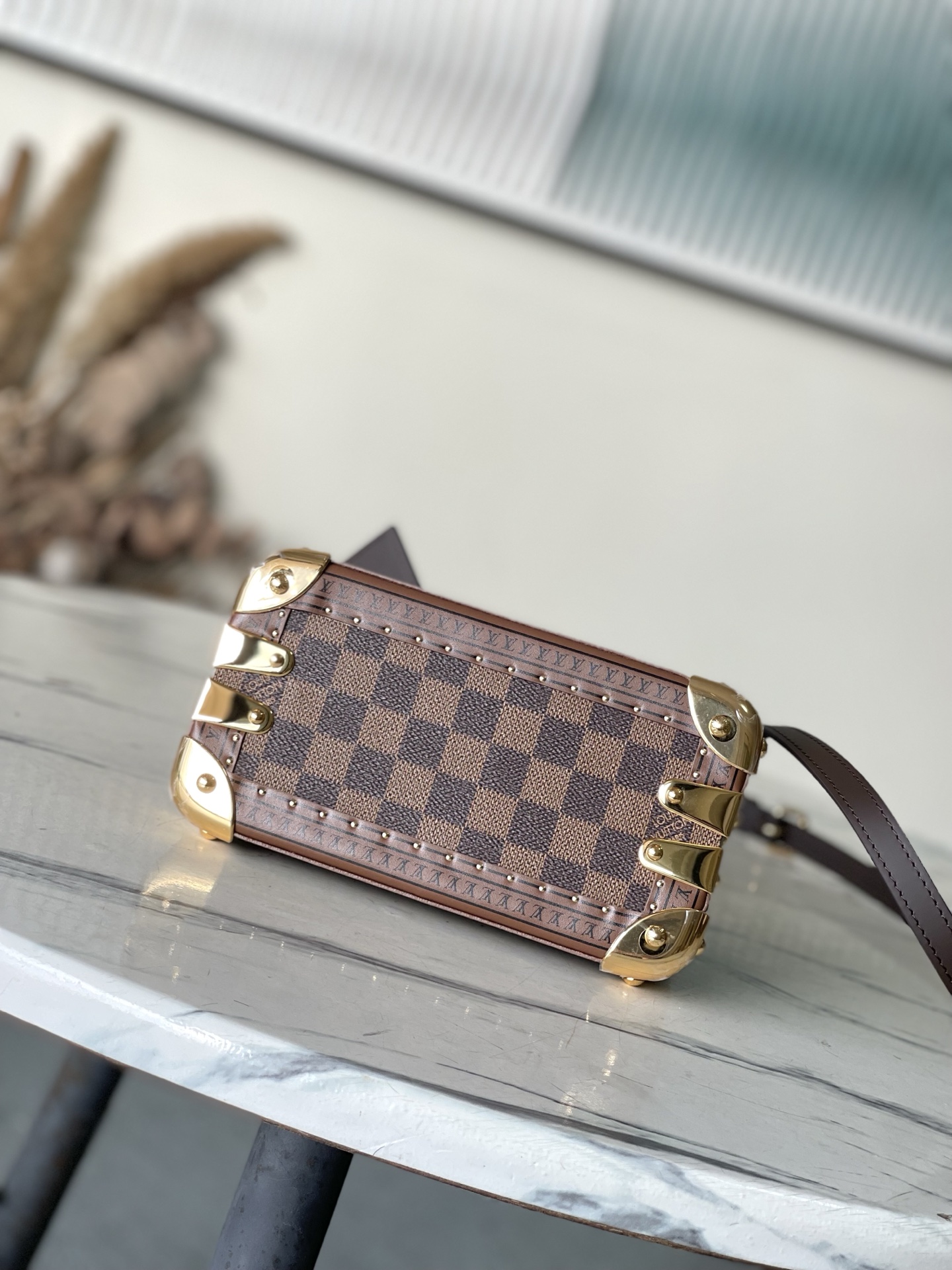LV 一比一 Damier Ebene 棋盤格 Petite Malle 小硬箱手提斜背包| 12 LV 一比一 Damier Ebene 棋盤格 Petite Malle 小硬箱手提斜背包