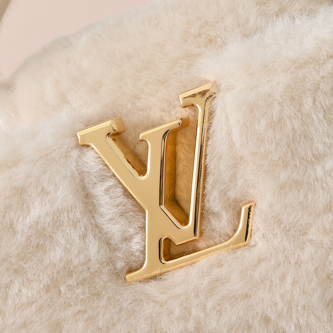LV 高仿毛絨手提包 秋冬毛毛包 單肩斜挎可愛款| 8 LV 高仿毛絨手提包 秋冬毛毛包 單肩斜挎可愛款