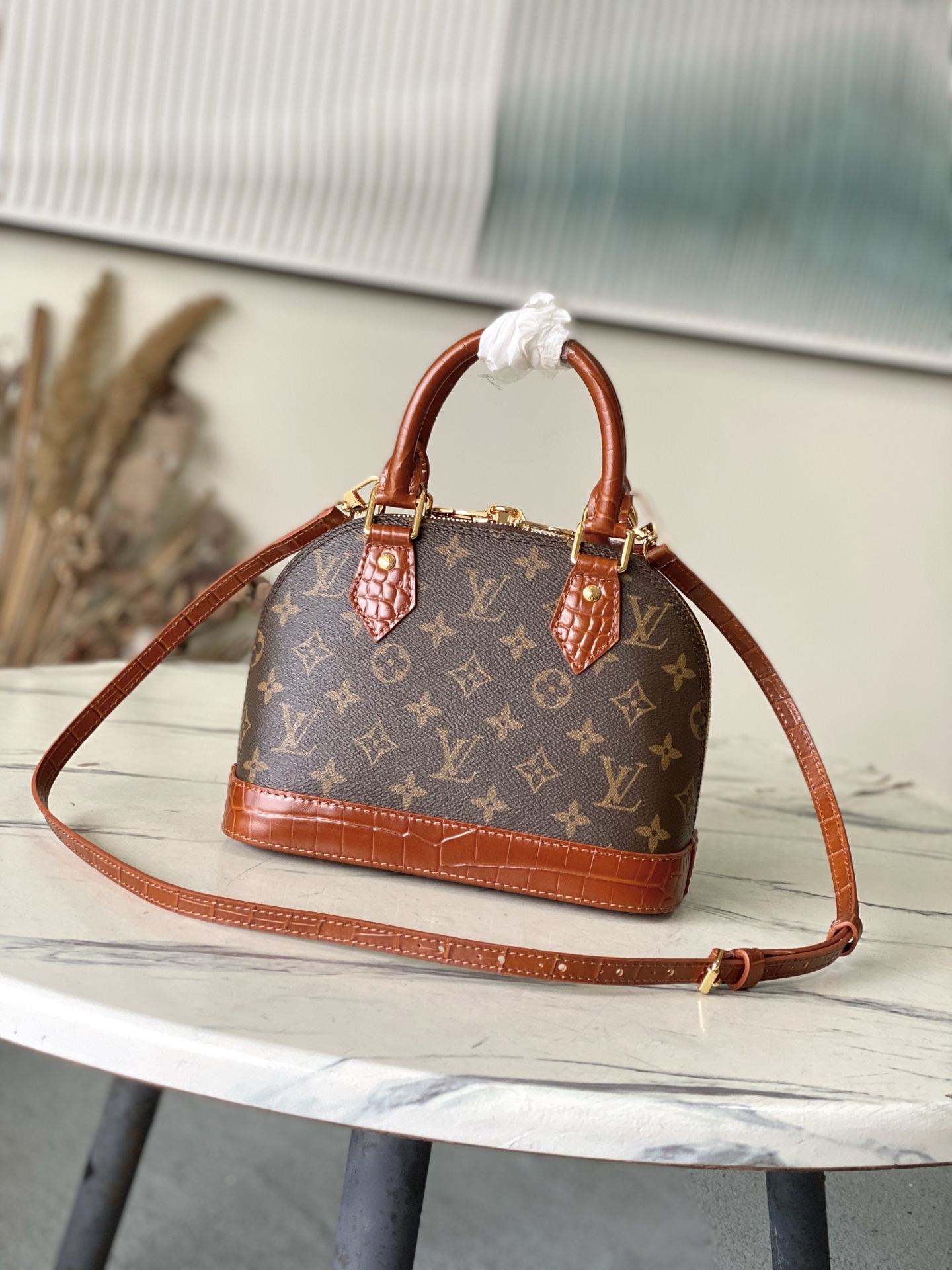 LV 原單 Alma BB Monogram 老花棕色鱷魚紋拼接手提斜背包| 13 LV 原單 Alma BB Monogram 老花棕色鱷魚紋拼接手提斜背包