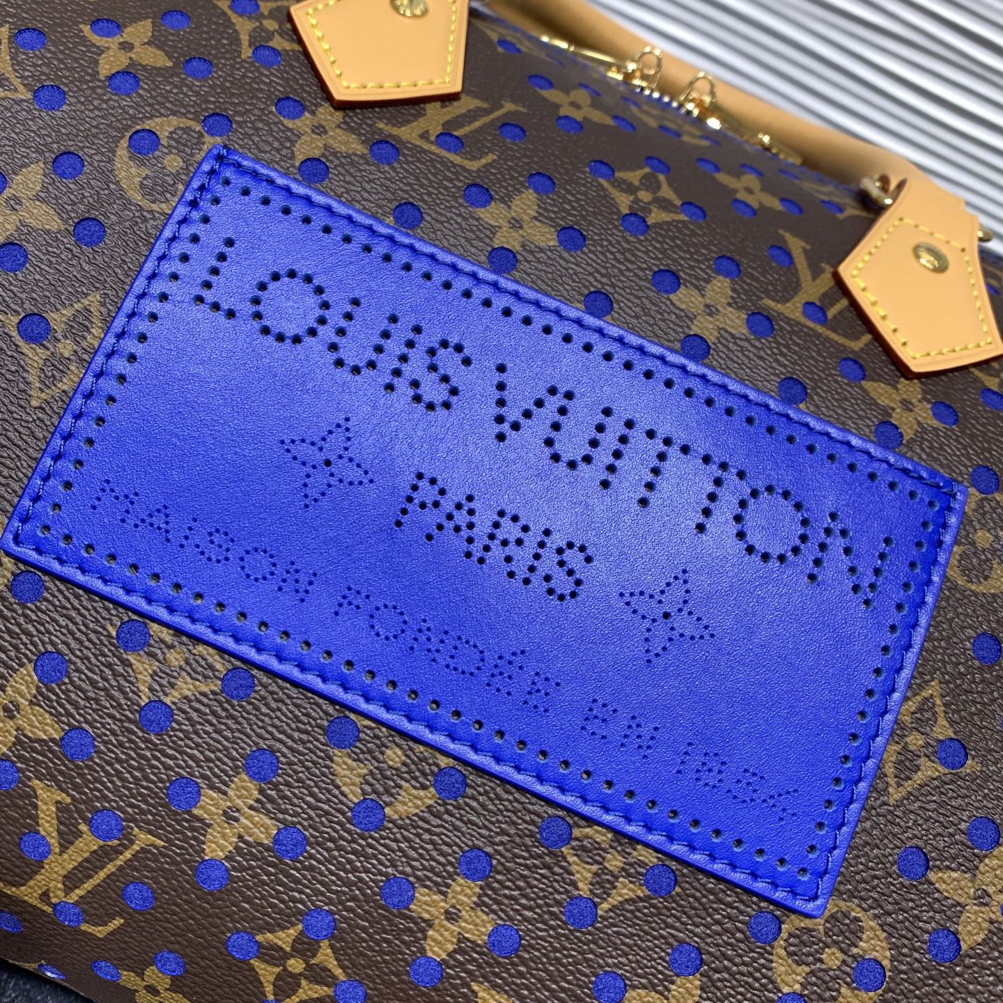 LV A貨 Speedy Monogram 藍色鏤空老花手提包 大容量肩背包| 15 LV A貨 Speedy Monogram 藍色鏤空老花手提包 大容量肩背包
