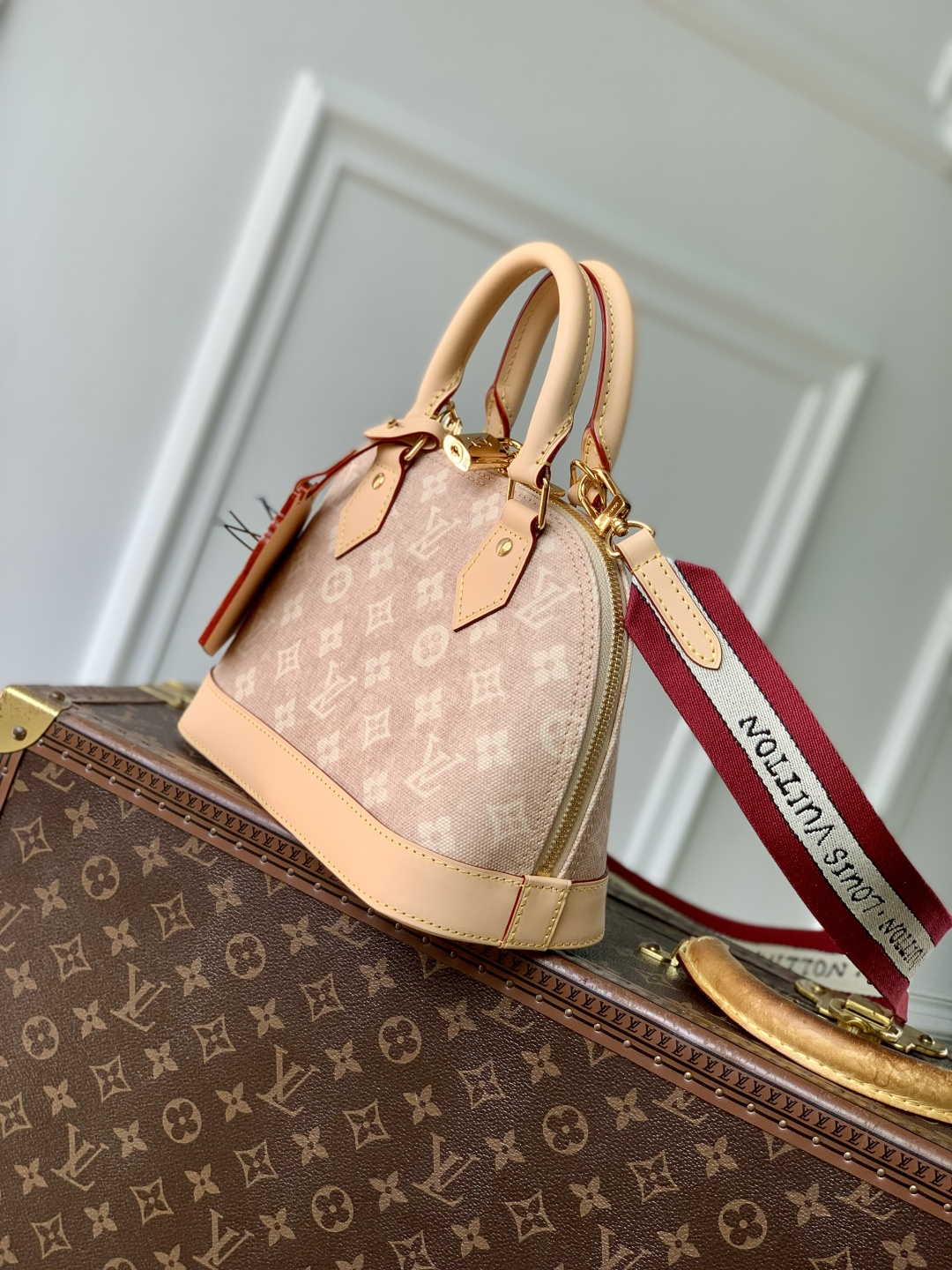 LV A貨 Alma Monogram 淺粉老花貝殼包 寬肩帶手提斜背女包| 14 LV A貨 Alma Monogram 淺粉老花貝殼包 寬肩帶手提斜背女包