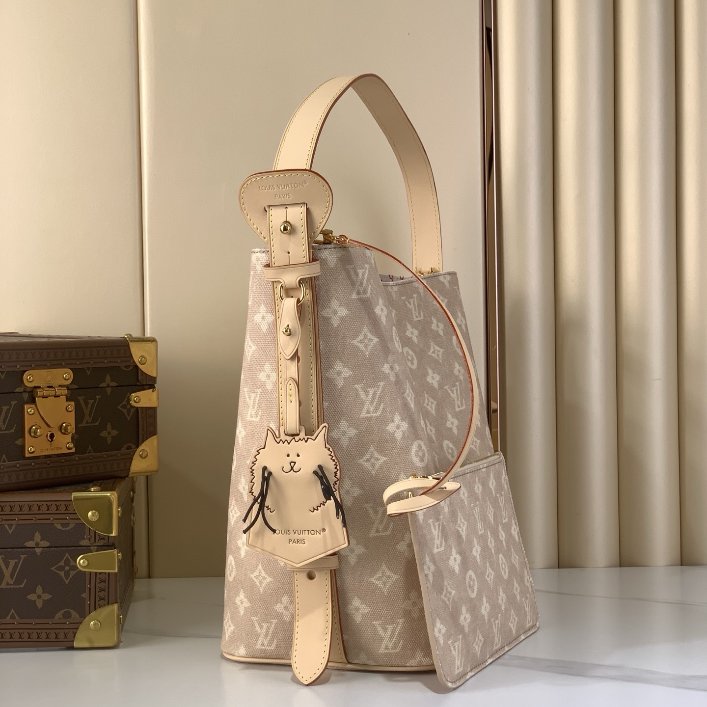 LV 高仿 CarryAll Monogram 淺粉老花大容量水桶包 女士單肩包| 14 LV 高仿 CarryAll Monogram 淺粉老花大容量水桶包 女士單肩包