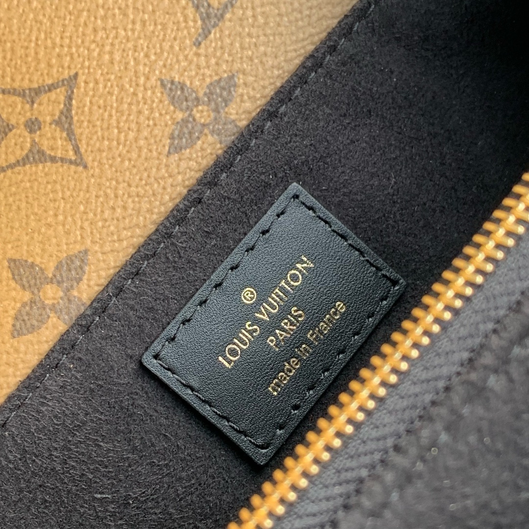 LV 高仿 Monogram 雙色老花鏈條斜背包 金扣翻蓋女士單肩包