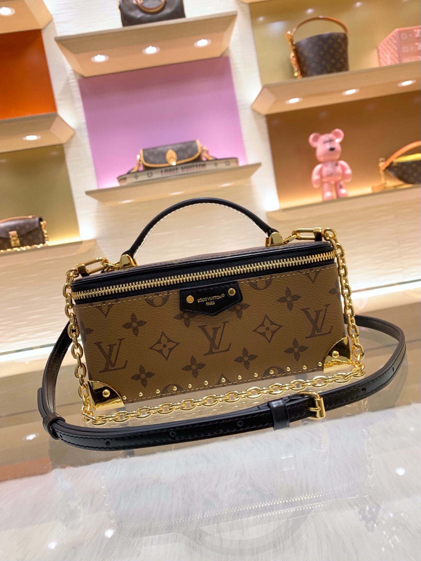 LV 原單 Monogram Vanity Case 老花化妝箱包 黑色皮革鏈條斜背包