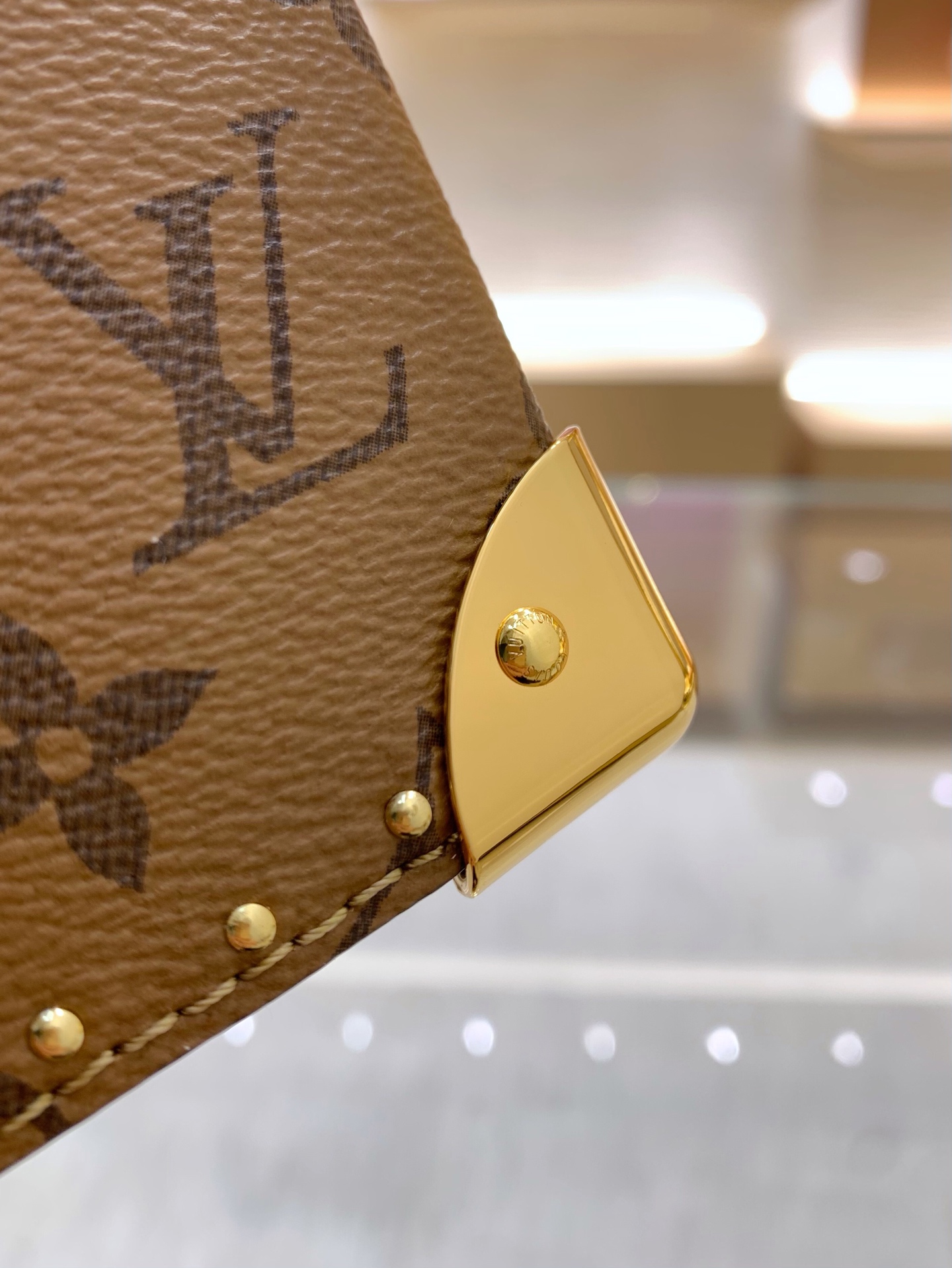 LV 原單 Monogram Vanity Case 老花化妝箱包 黑色皮革鏈條斜背包| 15 LV 原單 Monogram Vanity Case 老花化妝箱包 黑色皮革鏈條斜背包