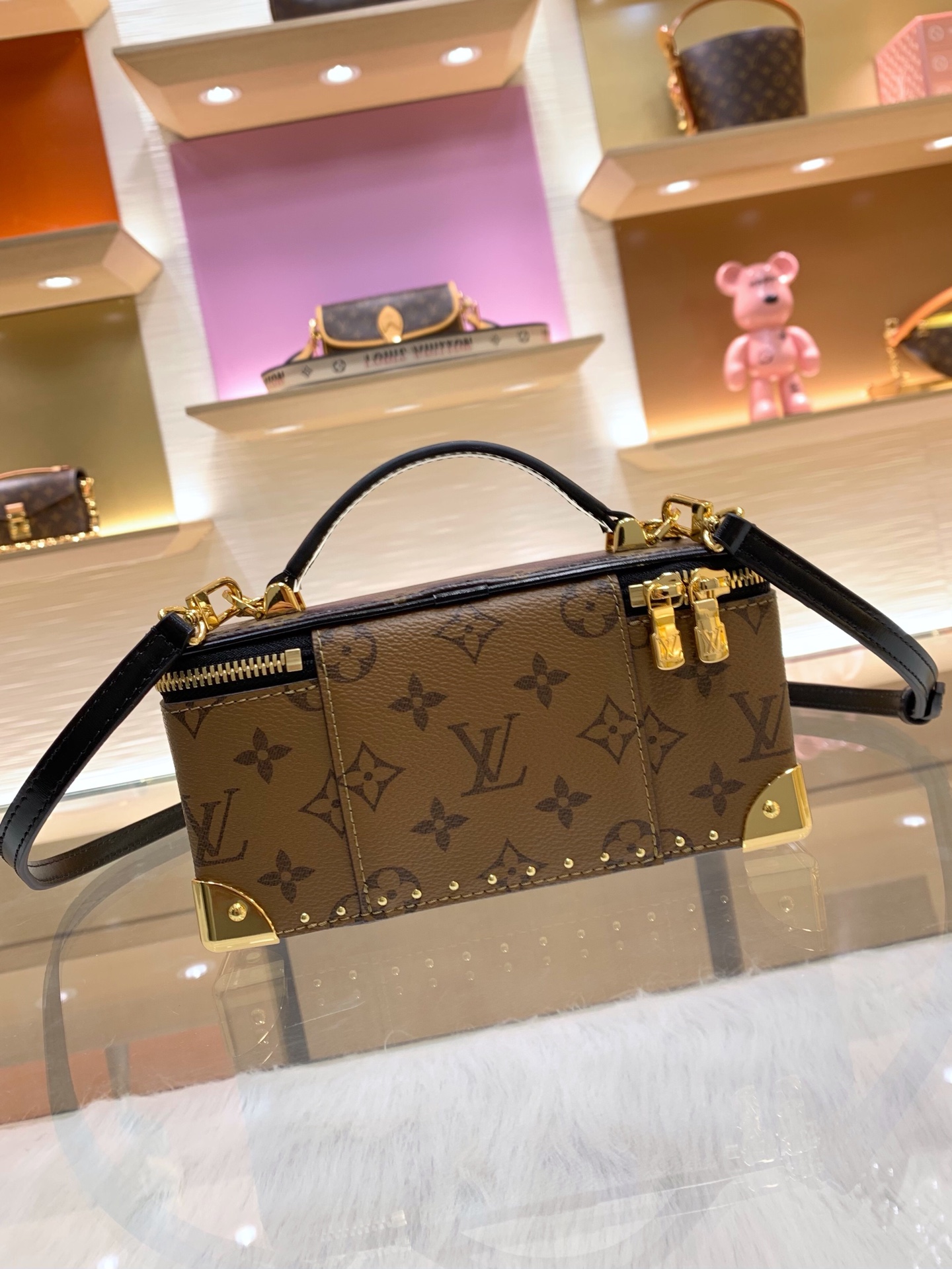 LV 原單 Monogram Vanity Case 老花化妝箱包 黑色皮革鏈條斜背包| 13 LV 原單 Monogram Vanity Case 老花化妝箱包 黑色皮革鏈條斜背包
