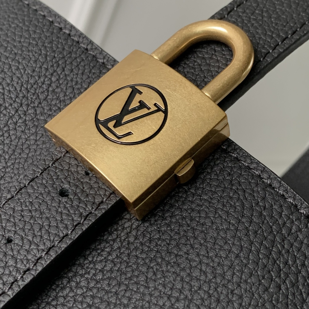 LV A貨 CarryAll 黑色粒面皮革單肩包 老花小包女士水桶包