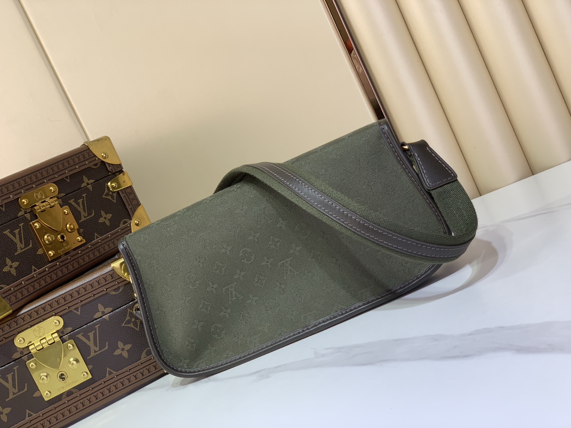 LV原單軍綠老花馬鞍包 復古緹花金扣單肩斜背包| 13 LV原單軍綠老花馬鞍包 復古緹花金扣單肩斜背包