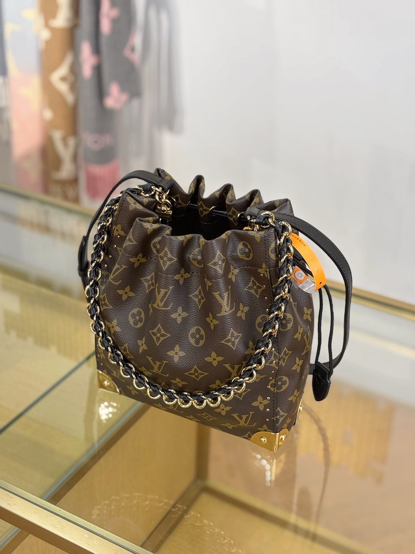 LV原單黑色皮革抽繩水桶包 金色鏈條女士單肩包| 13 LV原單黑色皮革抽繩水桶包 金色鏈條女士單肩包