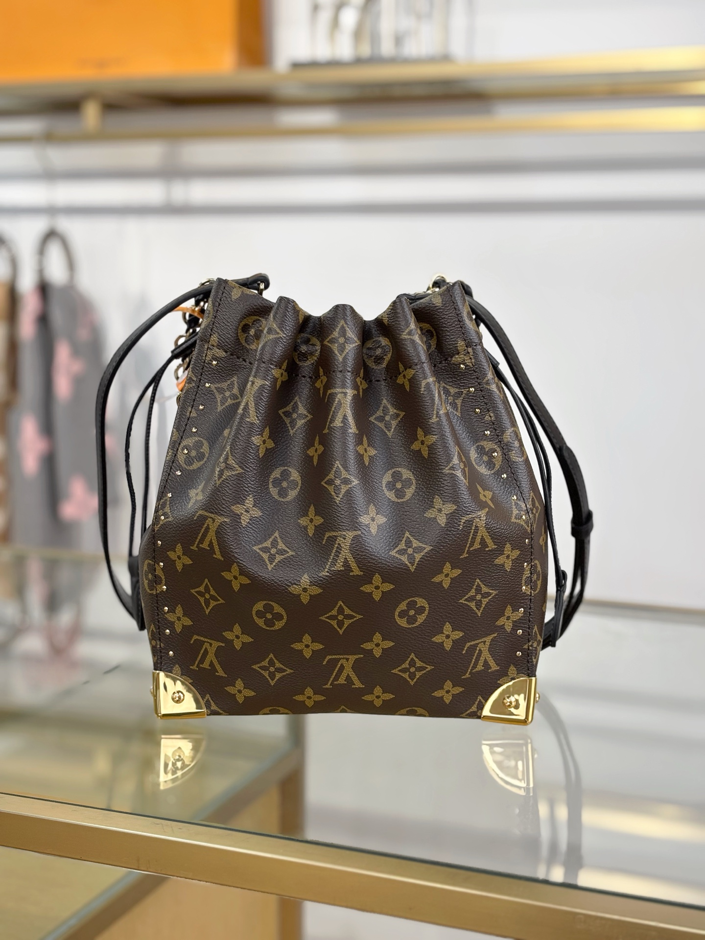 LV原單黑色皮革抽繩水桶包 金色鏈條女士單肩包| 8 LV原單黑色皮革抽繩水桶包 金色鏈條女士單肩包