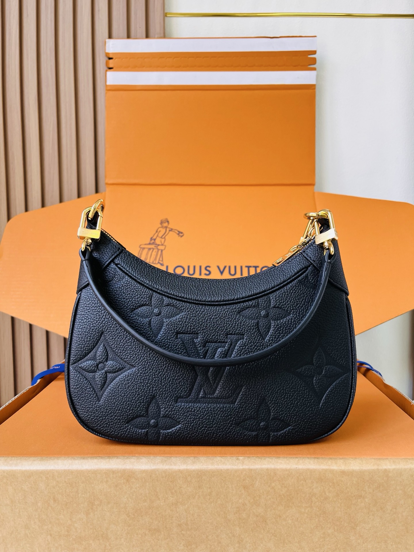 LV一比一黑色Monogram Empreinte皮革腋下包 女士單肩斜背包| 11 LV一比一黑色Monogram Empreinte皮革腋下包 女士單肩斜背包