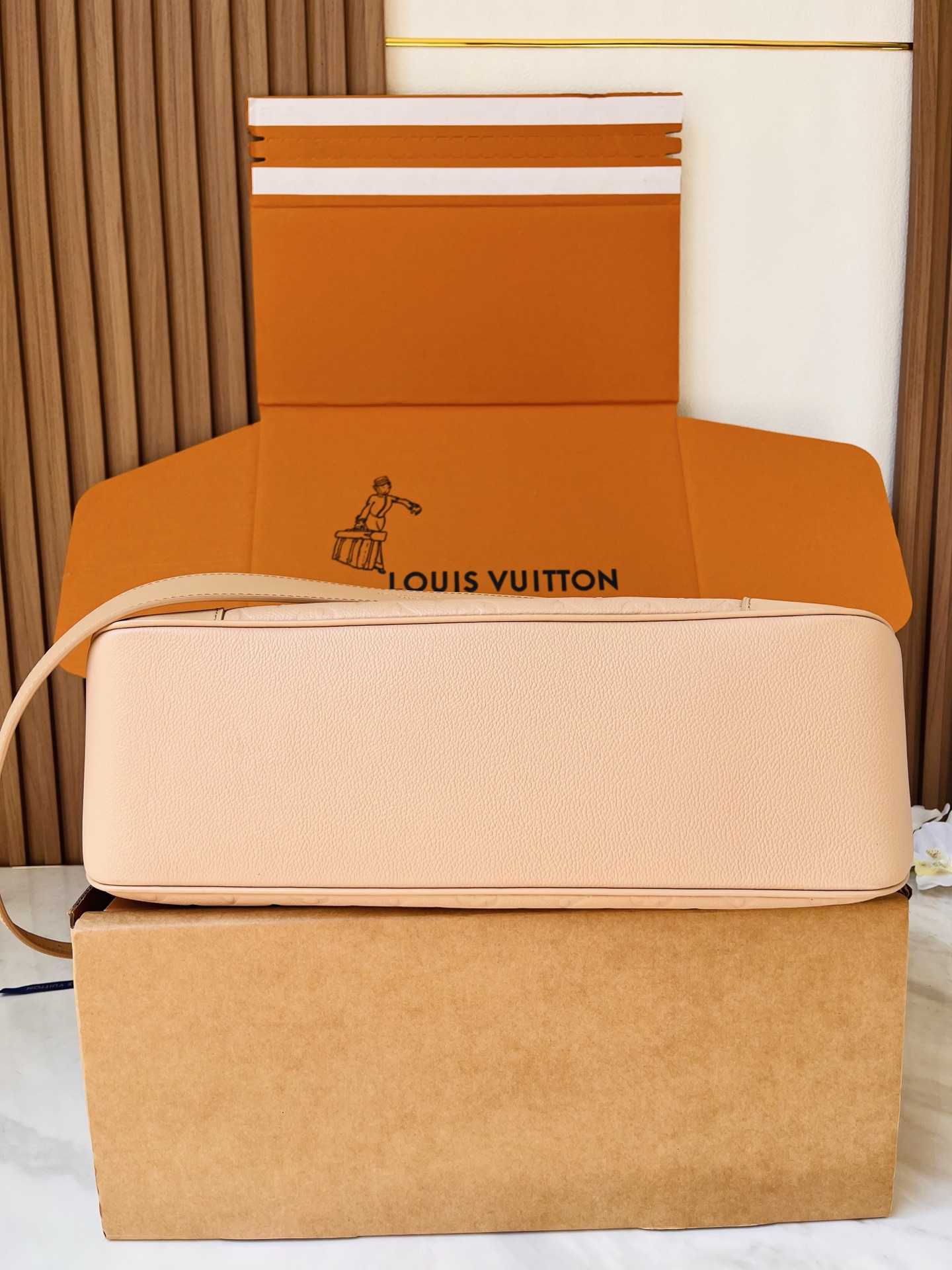 LV一比一裸粉色Monogram Empreinte大號手提包 女士通勤斜背包