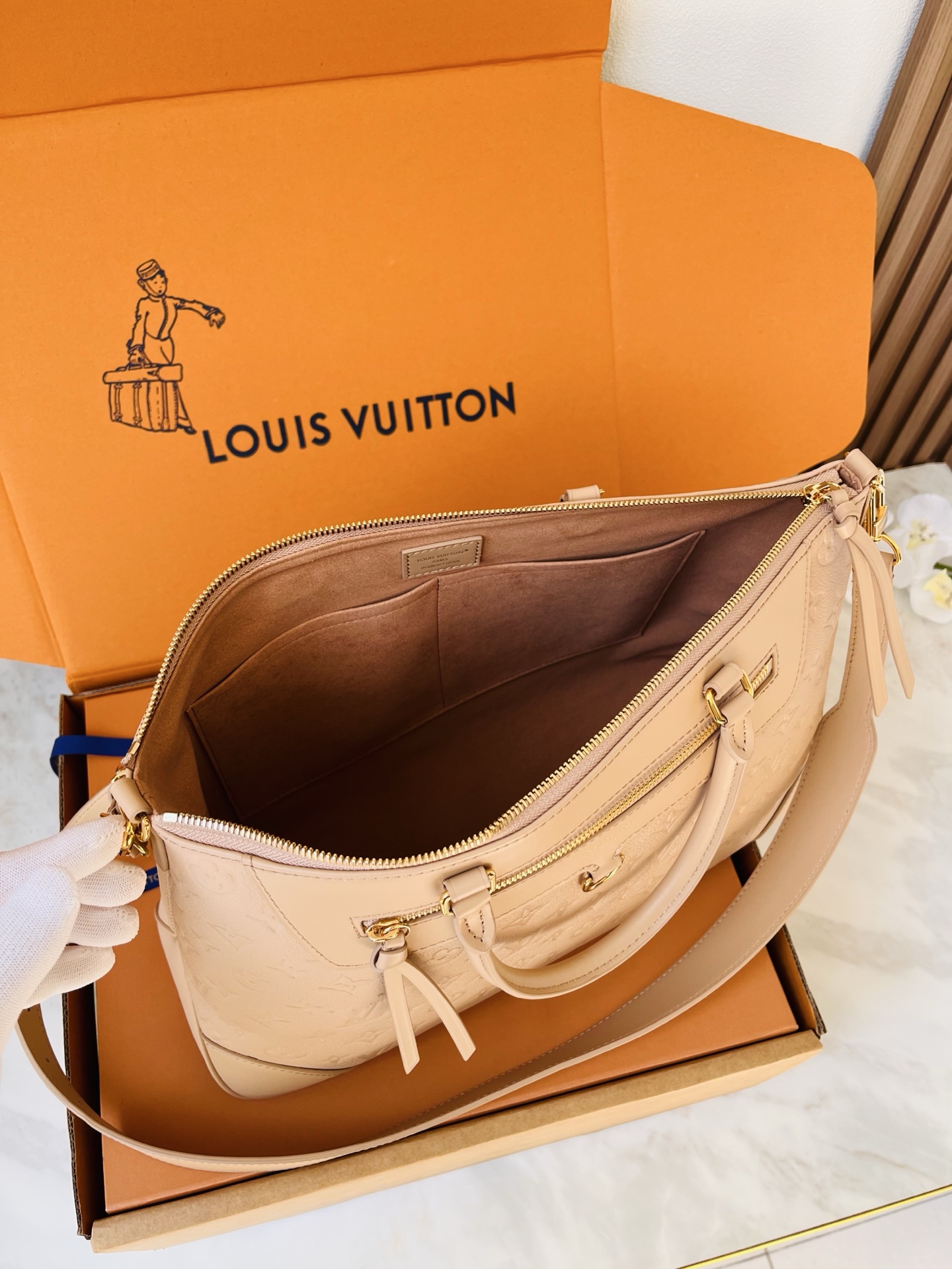 LV一比一裸粉色Monogram Empreinte大號手提包 女士通勤斜背包