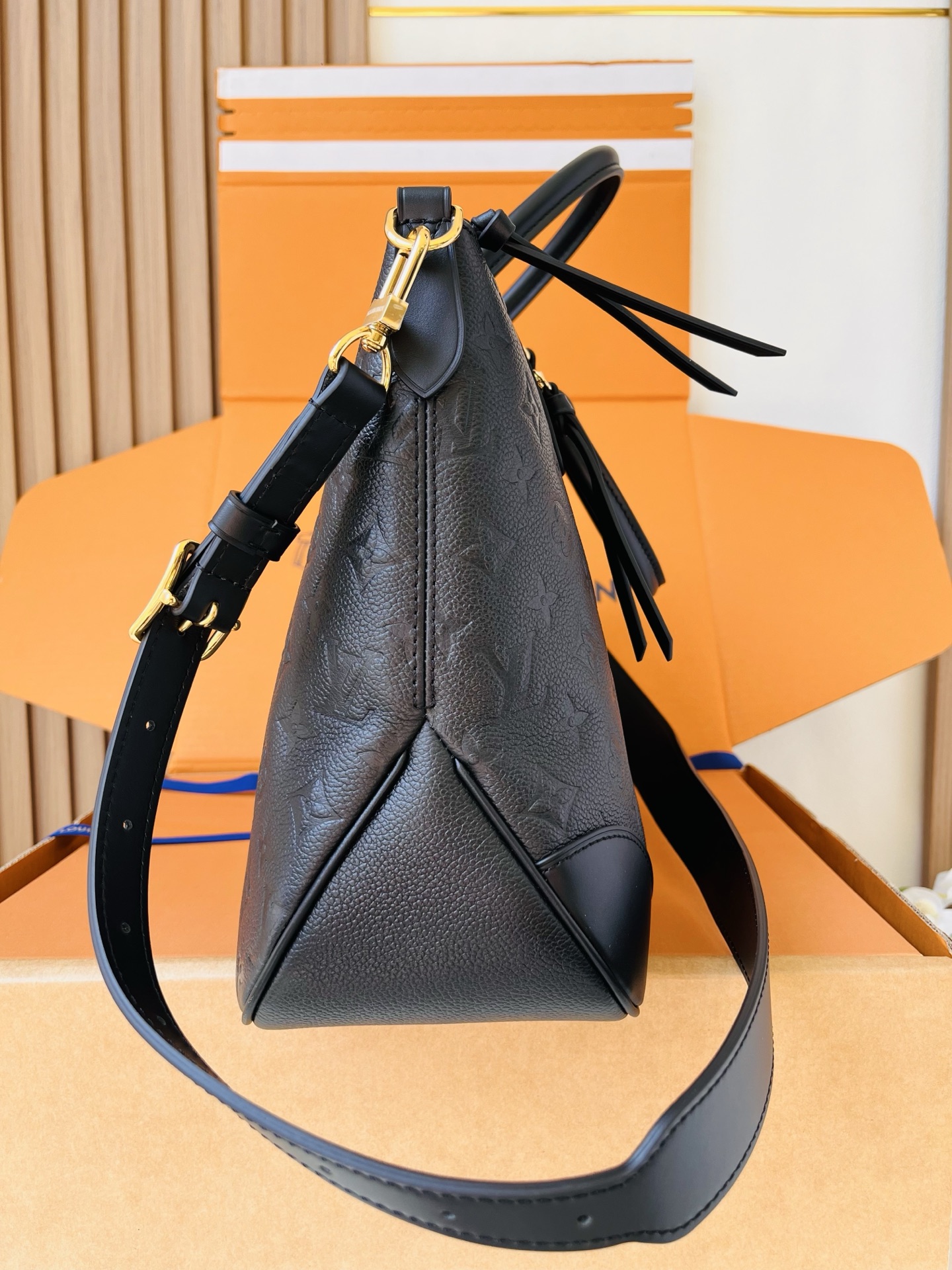 LV原單黑色Monogram Empreinte大號手提包 女士皮革通勤斜背包| 12 LV原單黑色Monogram Empreinte大號手提包 女士皮革通勤斜背包