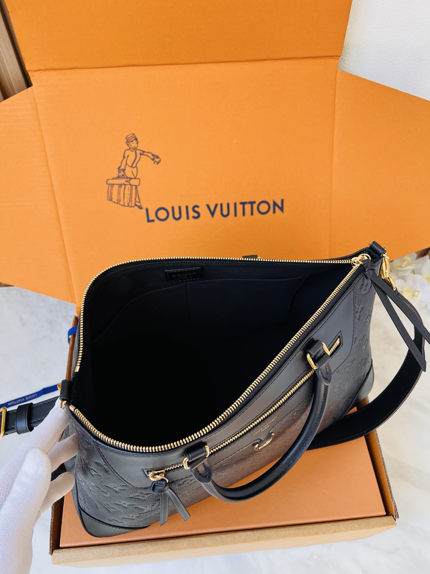 LV原單黑色Monogram Empreinte大號手提包 女士皮革通勤斜背包| 8 LV原單黑色Monogram Empreinte大號手提包 女士皮革通勤斜背包