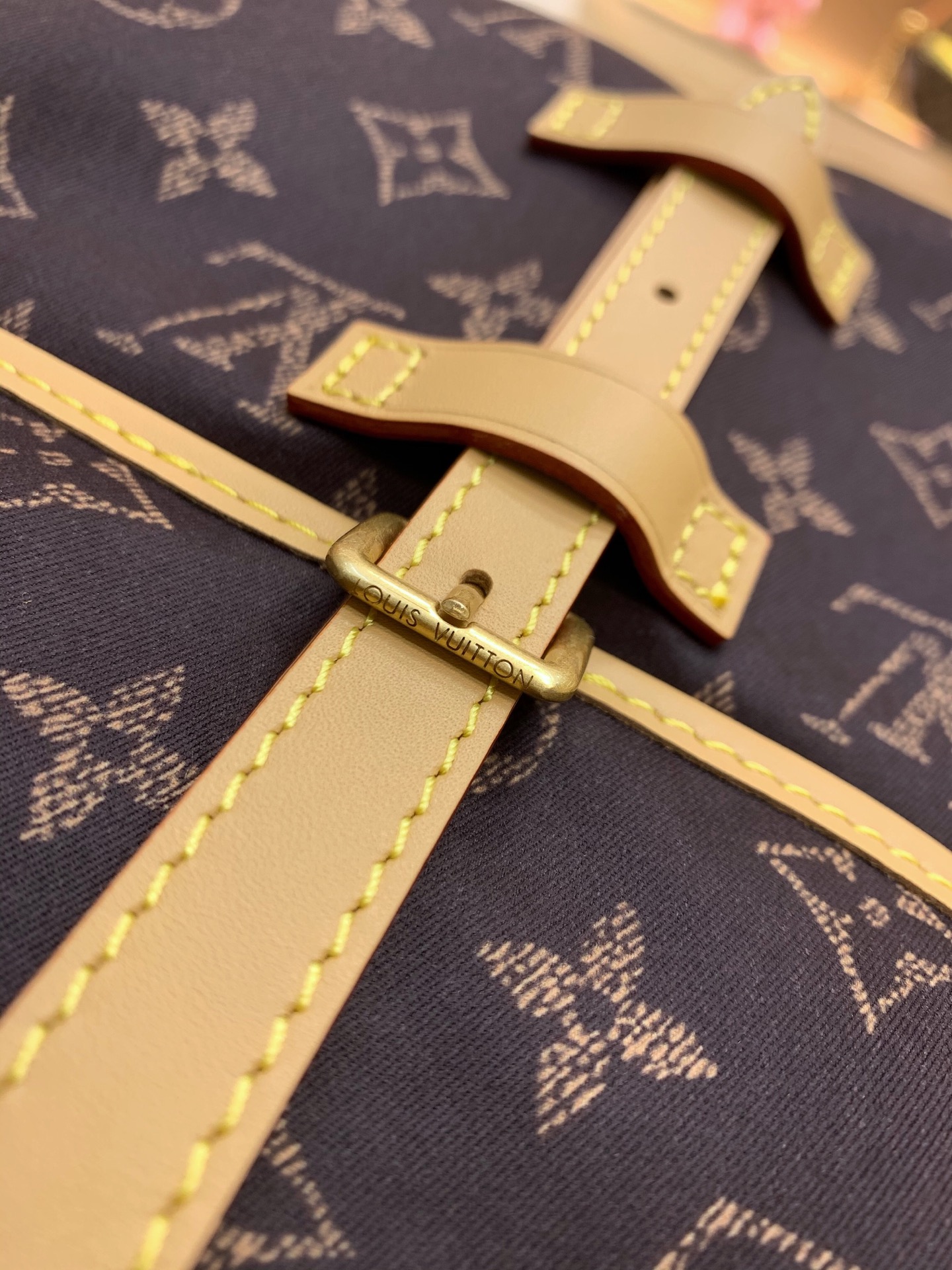 LV高仿Monogram老花郵差包 經典帆布大容量男士單肩斜背包| 14 LV高仿Monogram老花郵差包 經典帆布大容量男士單肩斜背包