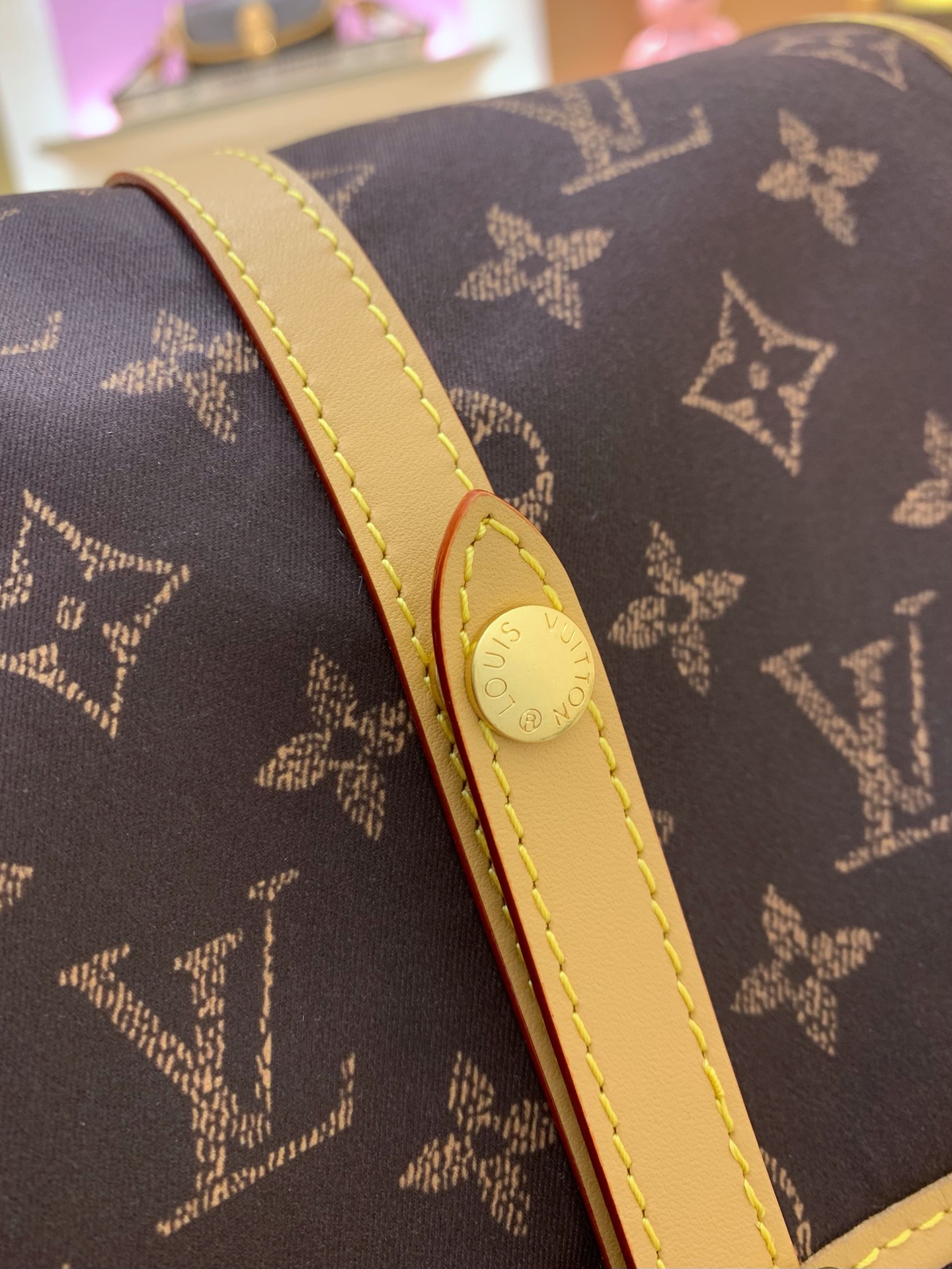 LV高仿Monogram老花郵差包 經典帆布大容量男士單肩斜背包| 13 LV高仿Monogram老花郵差包 經典帆布大容量男士單肩斜背包