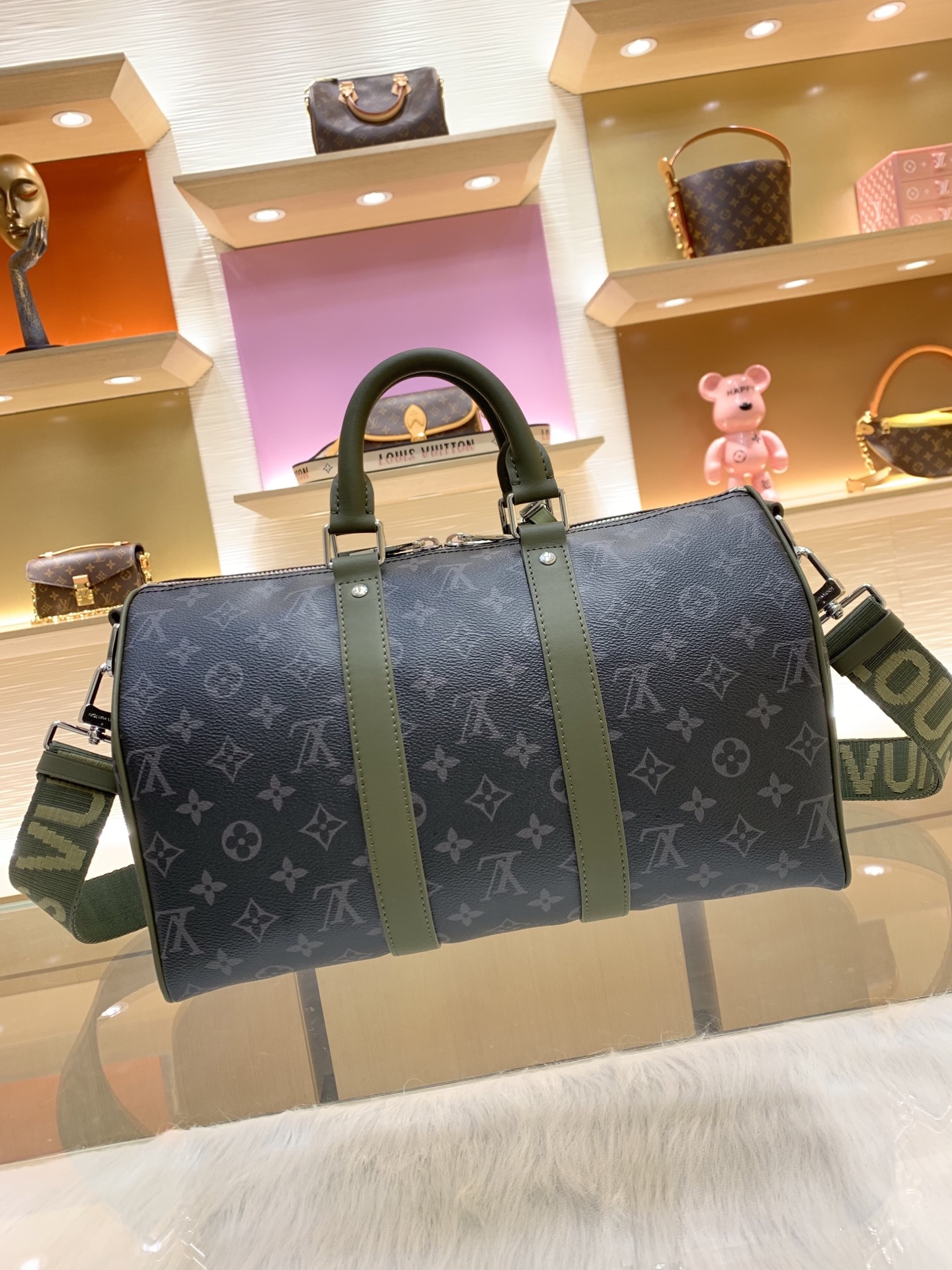 LV A貨男女款Keepall黑灰老花旅行袋軍綠拼接大容量2026休閒旅行款| 13 LV A貨男女款Keepall黑灰老花旅行袋軍綠拼接大容量2026休閒旅行款