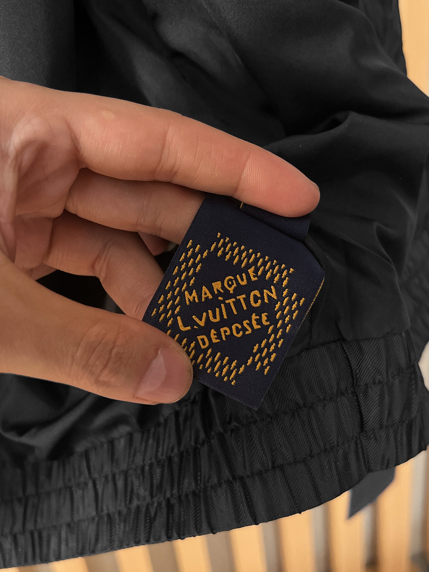 LV高仿黑色暗紋Monogram拉鏈外套 男士休閒夾克| 15 LV高仿黑色暗紋Monogram拉鏈外套 男士休閒夾克