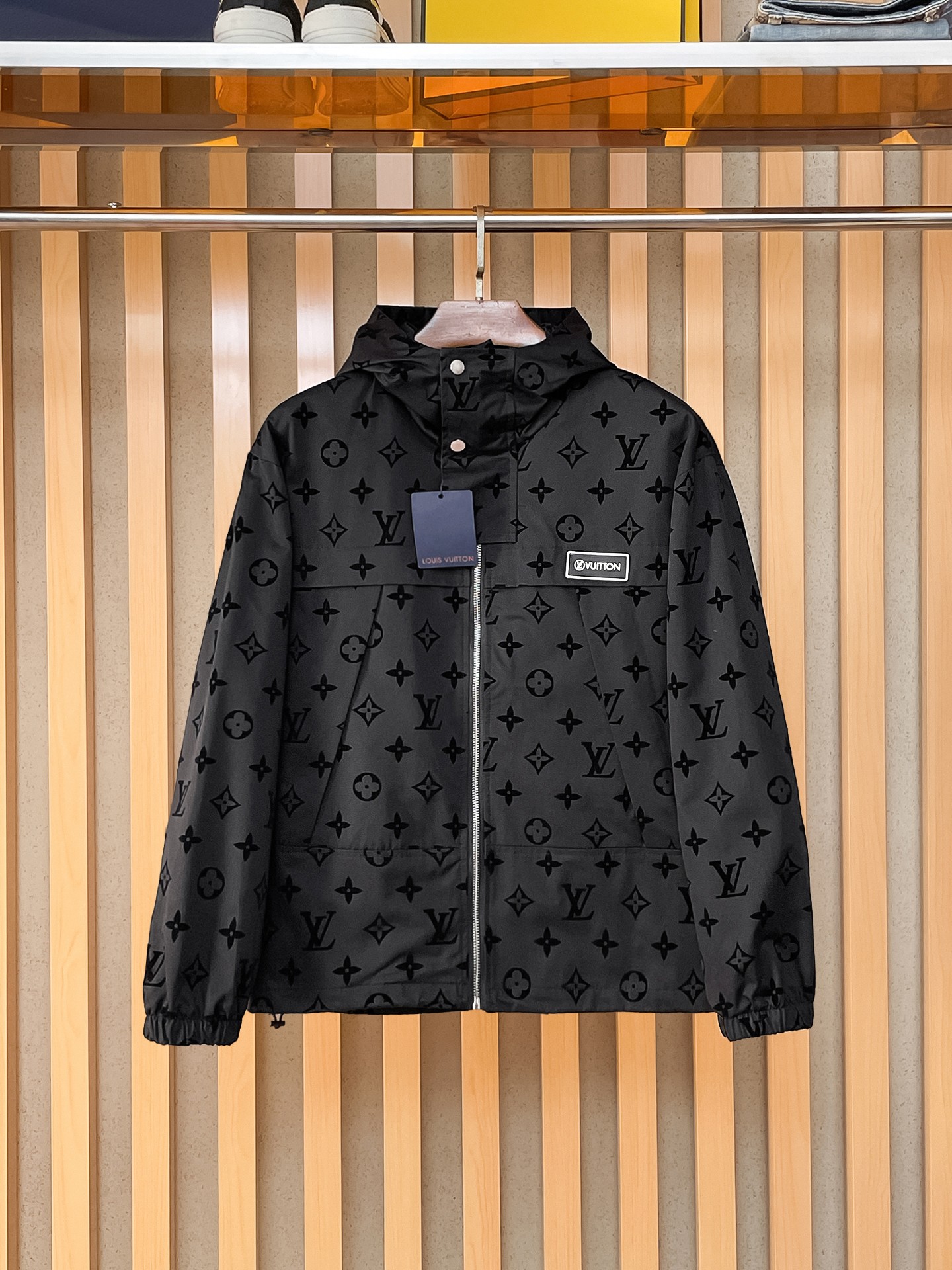 LV A貨黑色滿印Monogram連帽外套 男士防風夾克