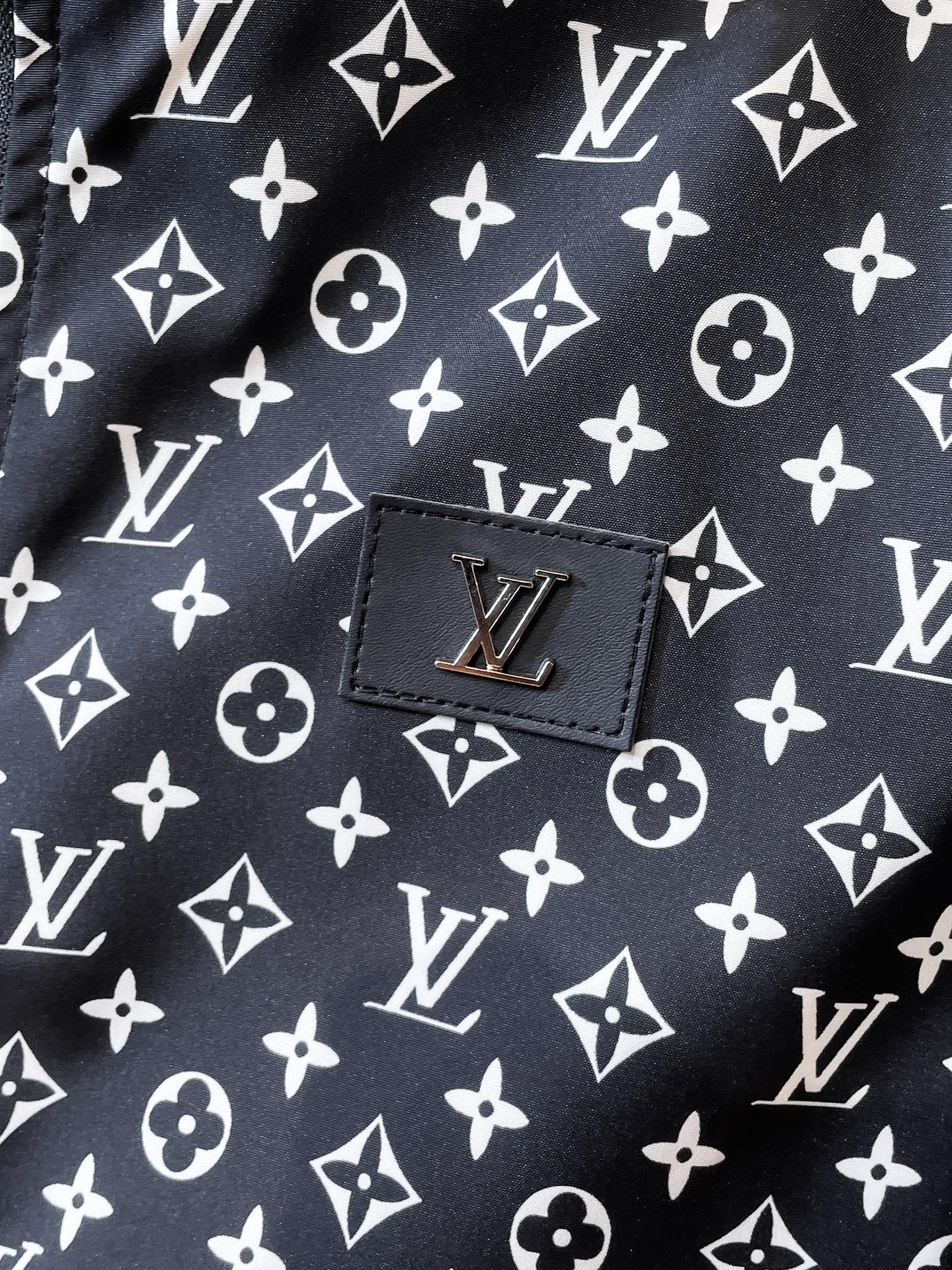 LV A貨黑色滿印拼條運動外套 男士休閒拉鏈夾克| 9 LV A貨黑色滿印拼條運動外套 男士休閒拉鏈夾克