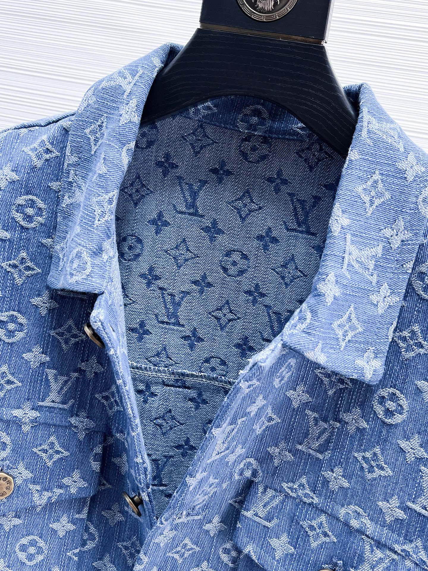 原單LV男士牛仔外套 藍色滿版Monogram提花夾克| 12 原單LV男士牛仔外套 藍色滿版Monogram提花夾克