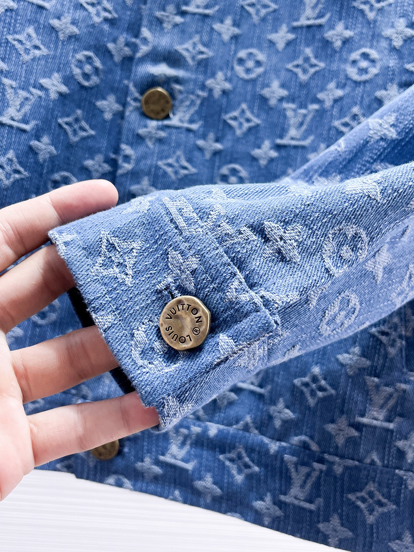 原單LV男士牛仔外套 藍色滿版Monogram提花夾克| 10 原單LV男士牛仔外套 藍色滿版Monogram提花夾克