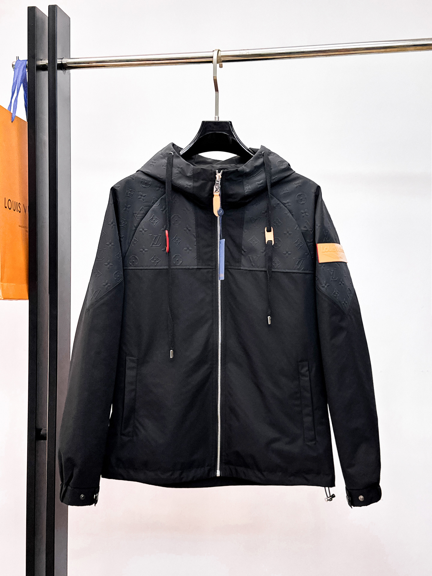 原單LV男士外套 黑色Monogram拼接連帽防風夾克