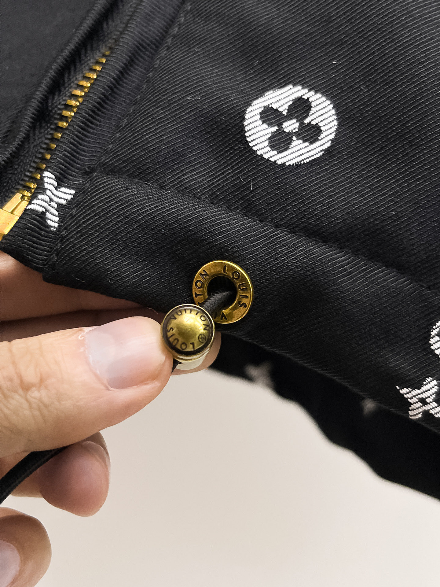 一比一LV男士外套 黑色迷你Monogram翻領拉鍊夾克| 7 一比一LV男士外套 黑色迷你Monogram翻領拉鍊夾克