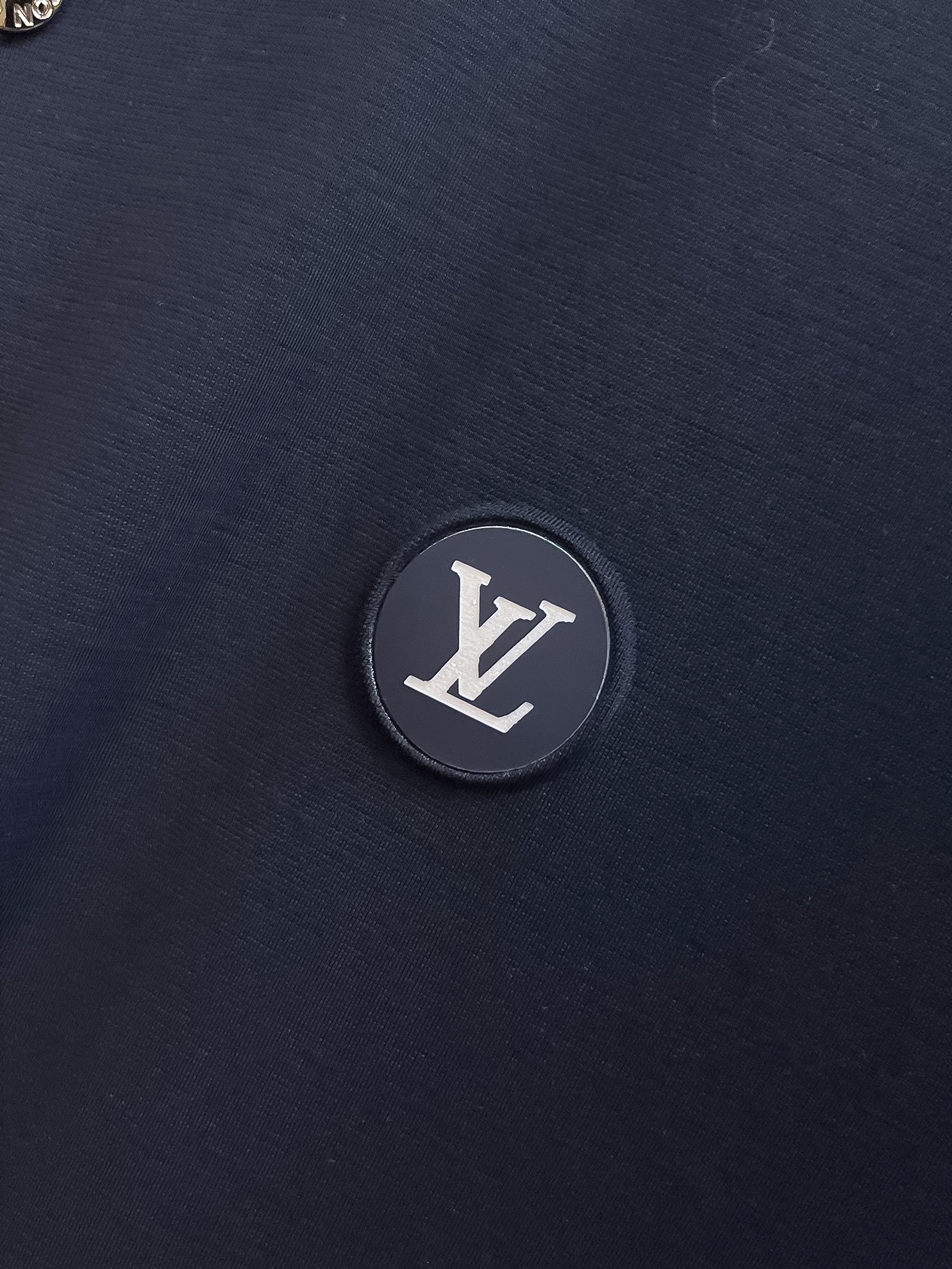 高仿LV短袖Polo衫男款 深藍色胸前Logo翻領休閒上衣| 7 高仿LV短袖Polo衫男款 深藍色胸前Logo翻領休閒上衣