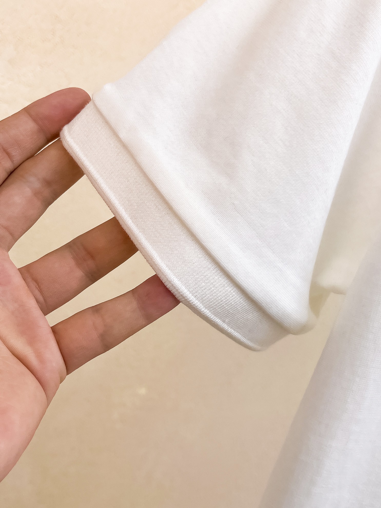 一比一LV男士Polo衫 白色短袖胸前字母Logo翻領上衣| 17 一比一LV男士Polo衫 白色短袖胸前字母Logo翻領上衣