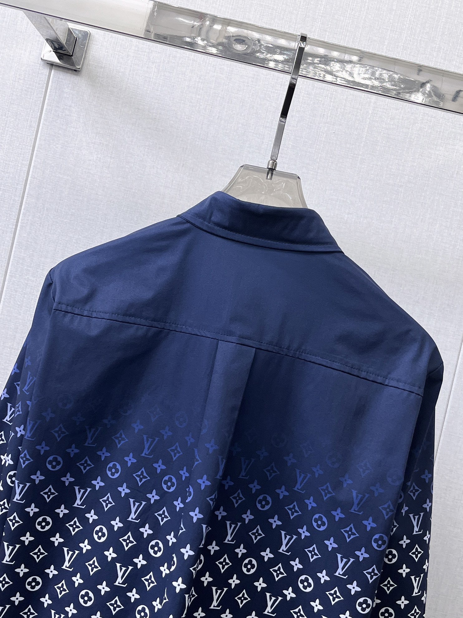 LV高仿漸變Monogram長袖襯衫 男士時尚印花襯衣百搭款| 7 LV高仿漸變Monogram長袖襯衫 男士時尚印花襯衣百搭款