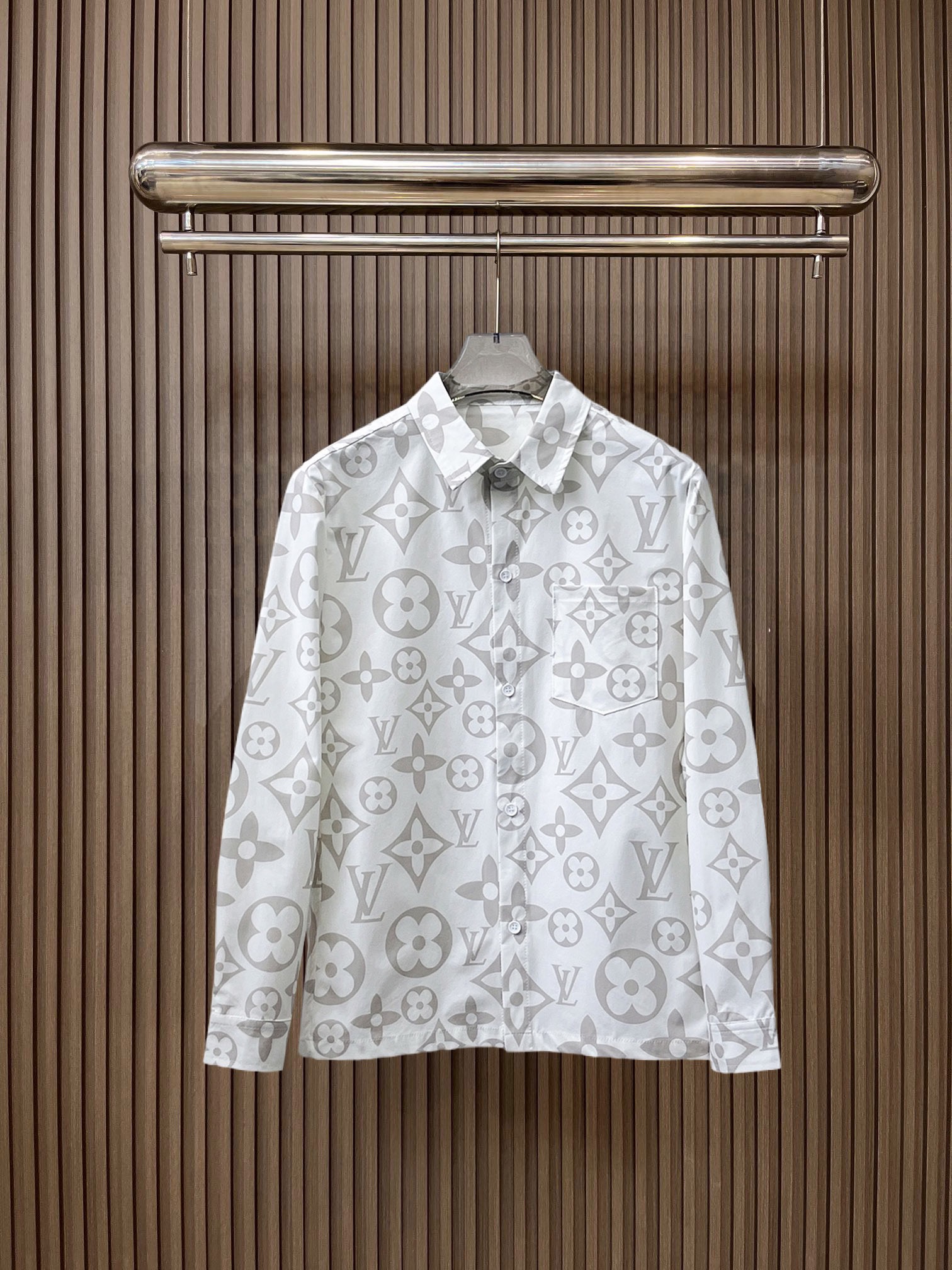 LV高仿大花Monogram印花襯衫 男士長袖休閒襯衣| 3 LV高仿大花Monogram印花襯衫 男士長袖休閒襯衣